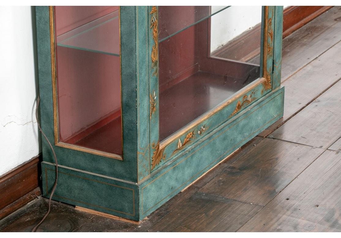 Very Fine Chinoiserie Decorated Vitrine Cabinet For Sale 1