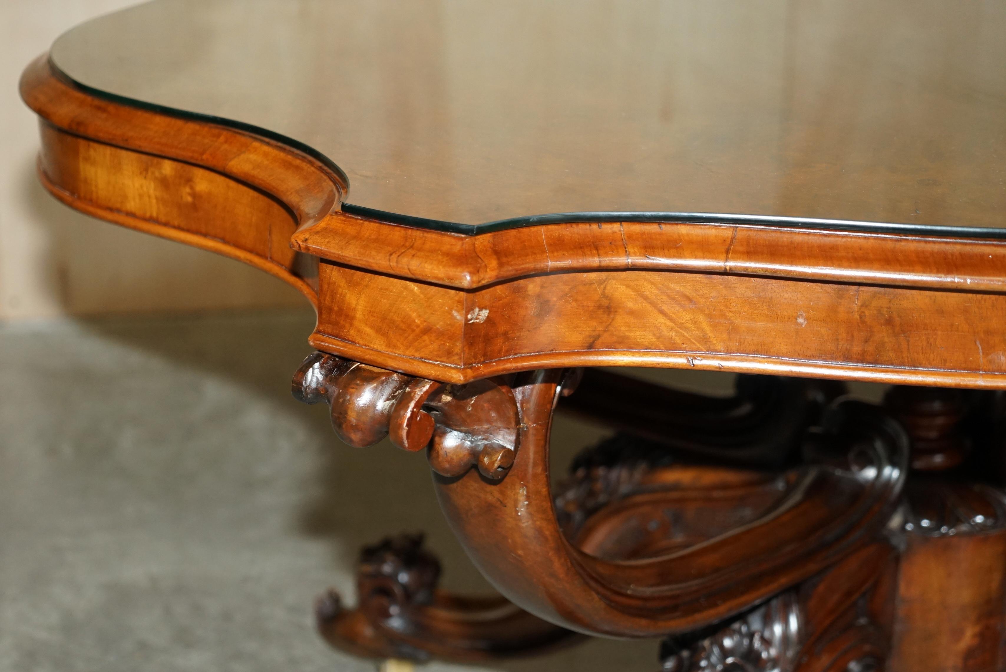 Very Fine circa 1860 Antique Victorian Ornately Carved Centre Burr Walnut Table For Sale 9