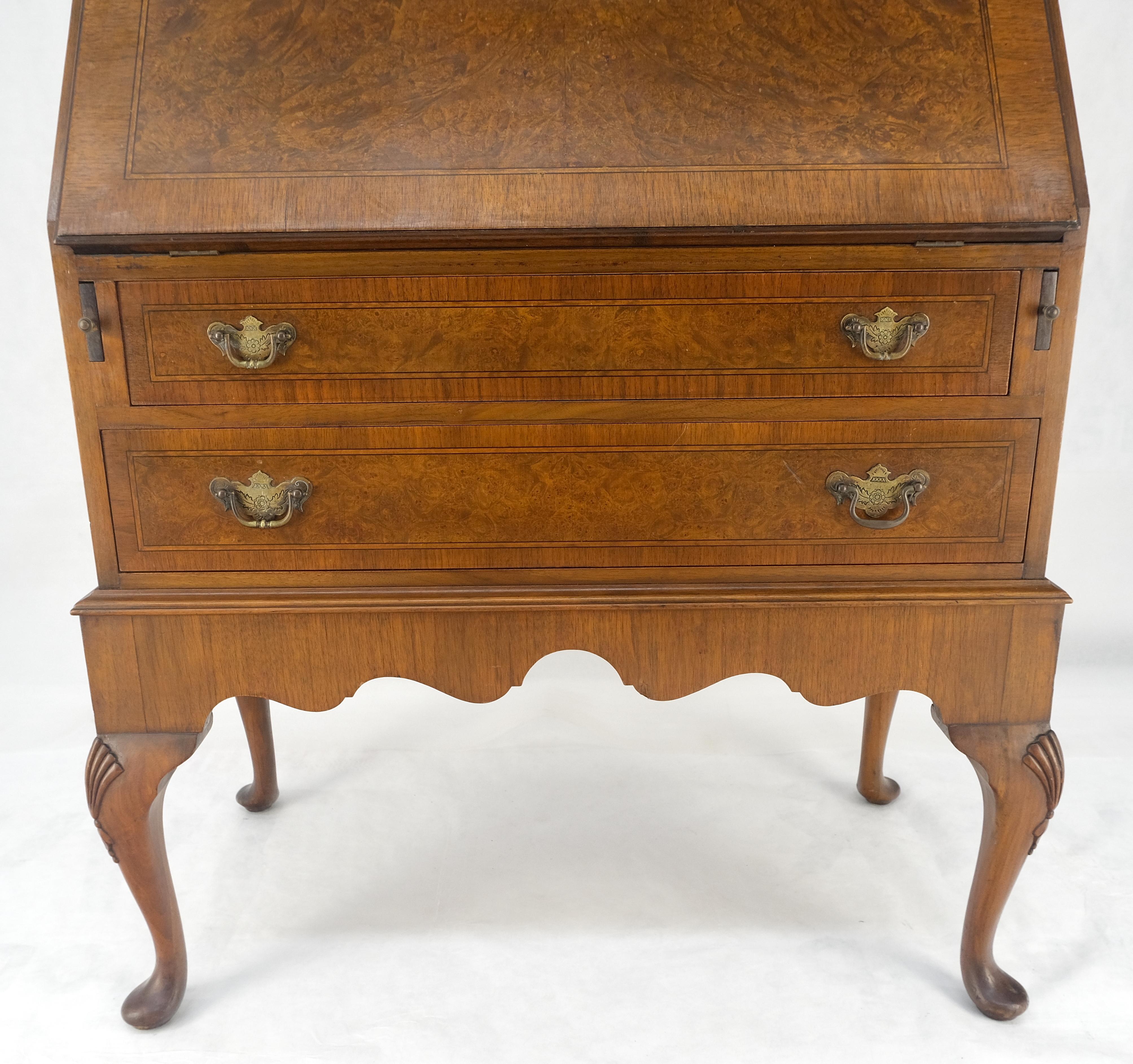 Muy fino Compacto Burl Wood Queen Ann Secretario Escritorio Librería Cómoda Cajones en venta 9