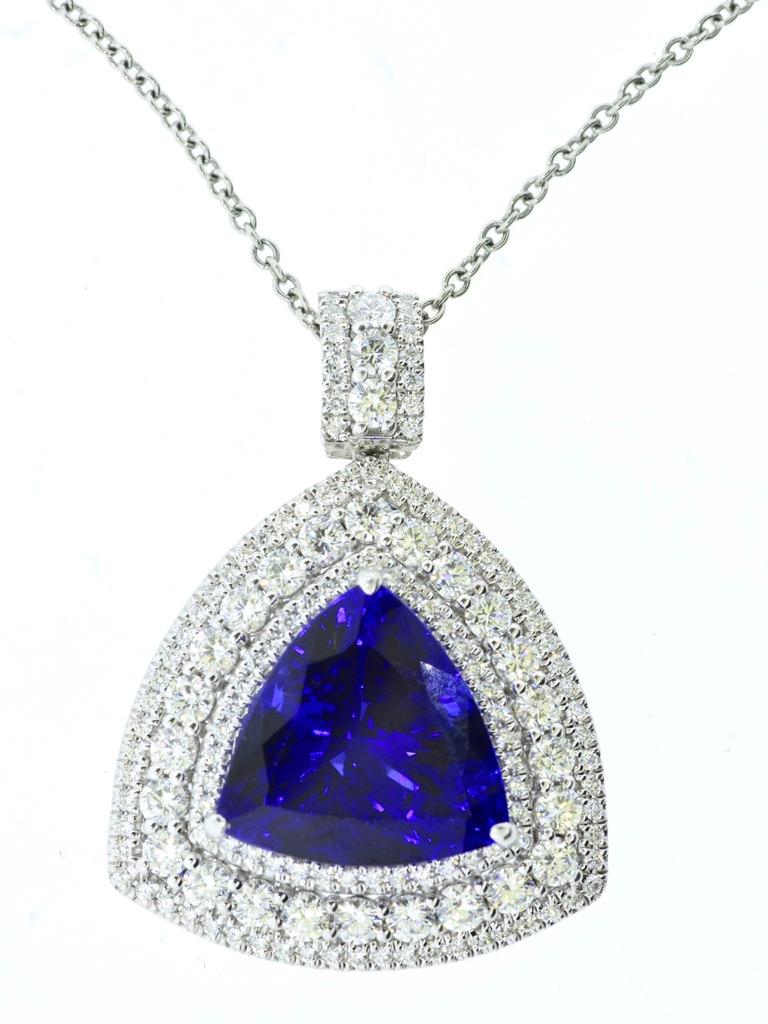 Très fin Bleu vif profond 12,76 ct. Tanzanite et diamant Platine  Collier en vente 9