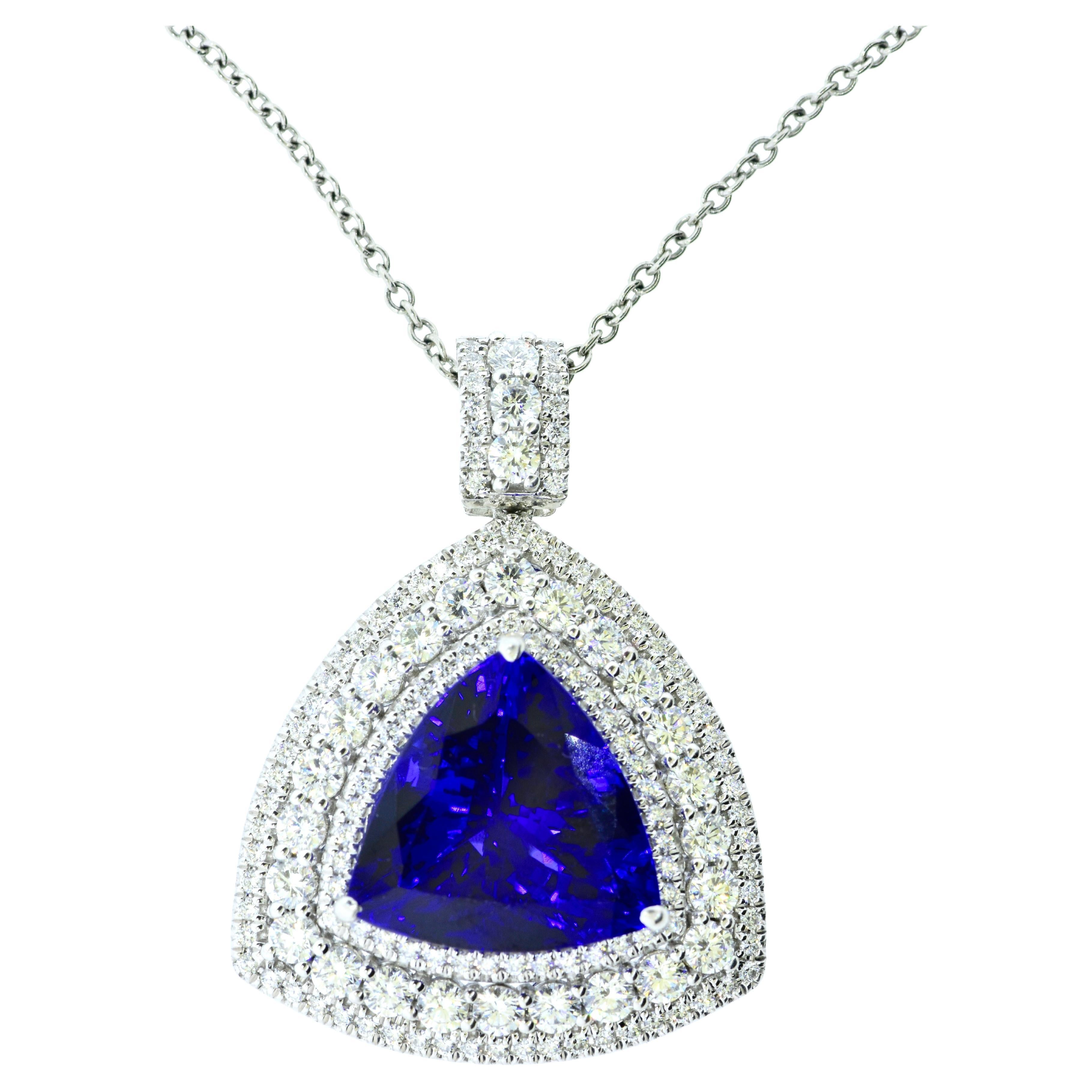 Blu vivido profondo molto fine 12,76 ct. Tanzanite e diamante di platino Collana