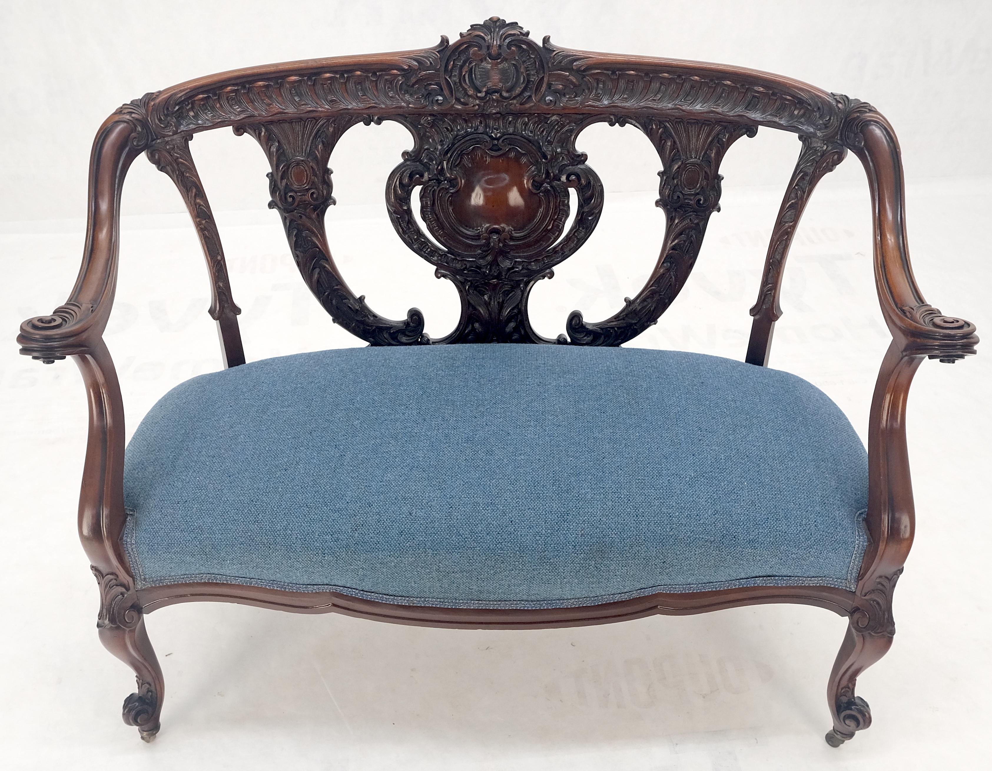 American Very Fine Details Carved Mahogany c.1920s  Settee Loveseat Sofa MINT! For Sale