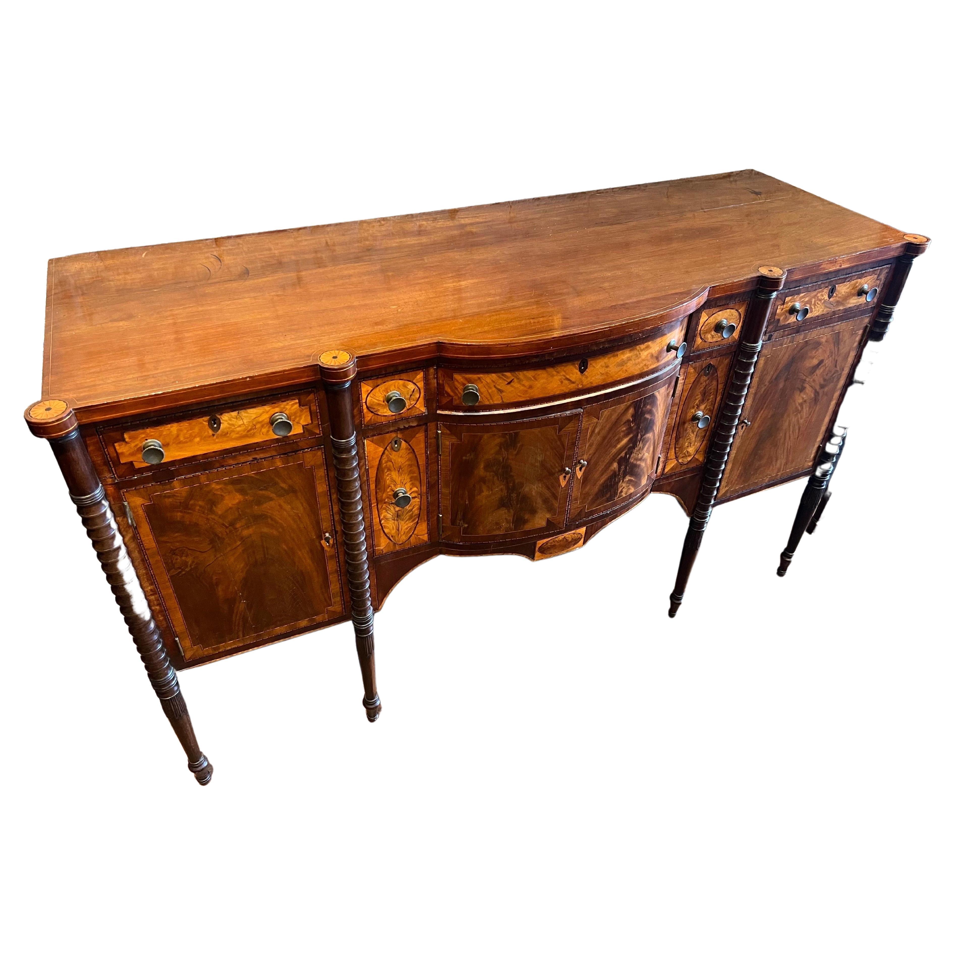 Very fine early 19th center Portsmouth, NH federal inlaid sideboard  For Sale