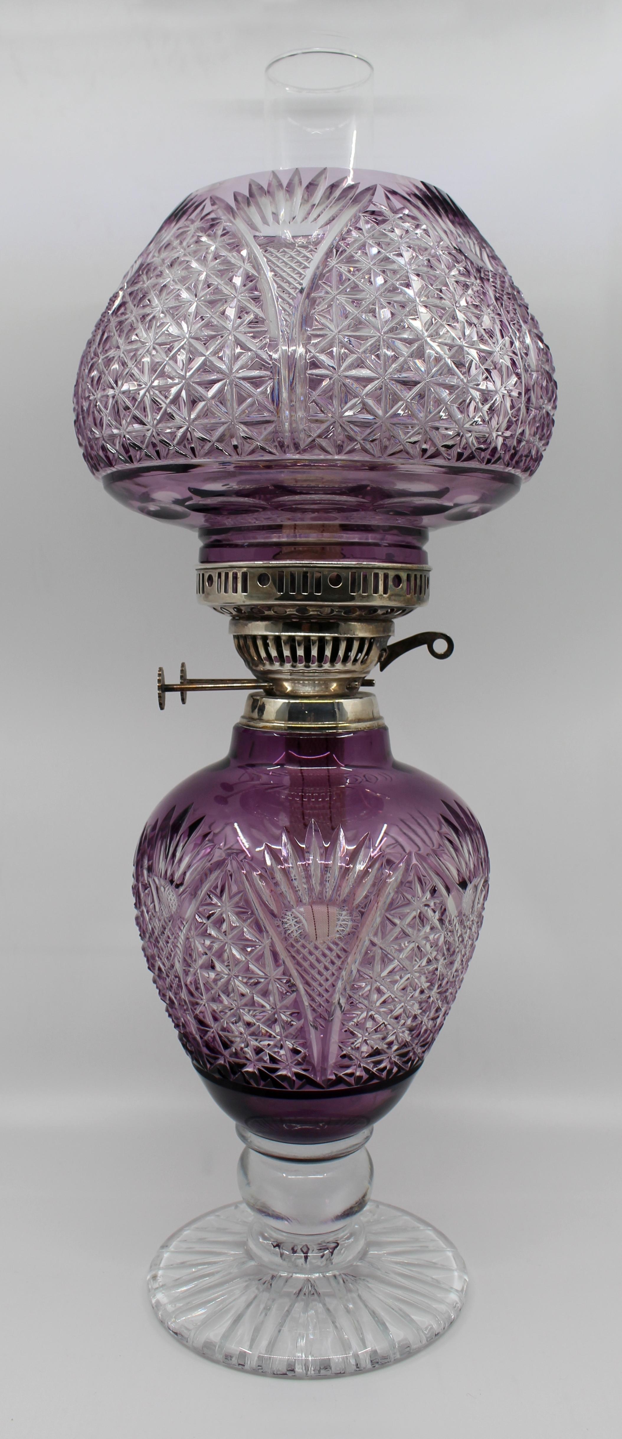 Very fine English cut glass Amethyst overlay crystal oil lamp


Period Dated 2002, Stourbridge glass, England

Artist R. Everton, etched to the base

Measures: Width 21.5 cm / 8 1/2 in

Height 58 cm / 23 in

Condition Very good condition.