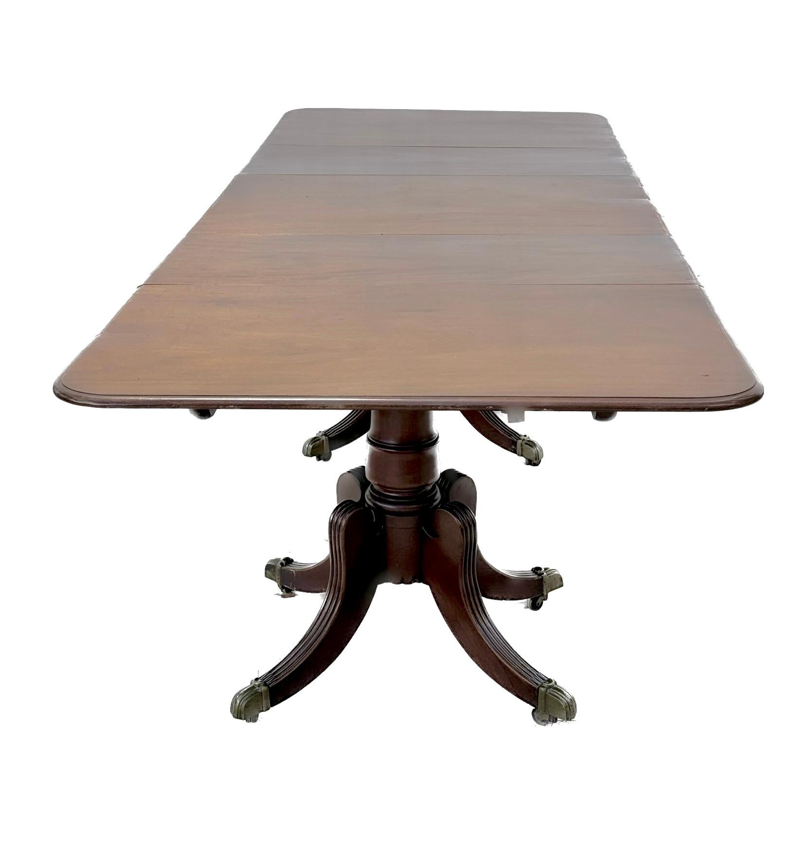 Very Fine English Regency Triple Pedestal Dining Table For Sale 5