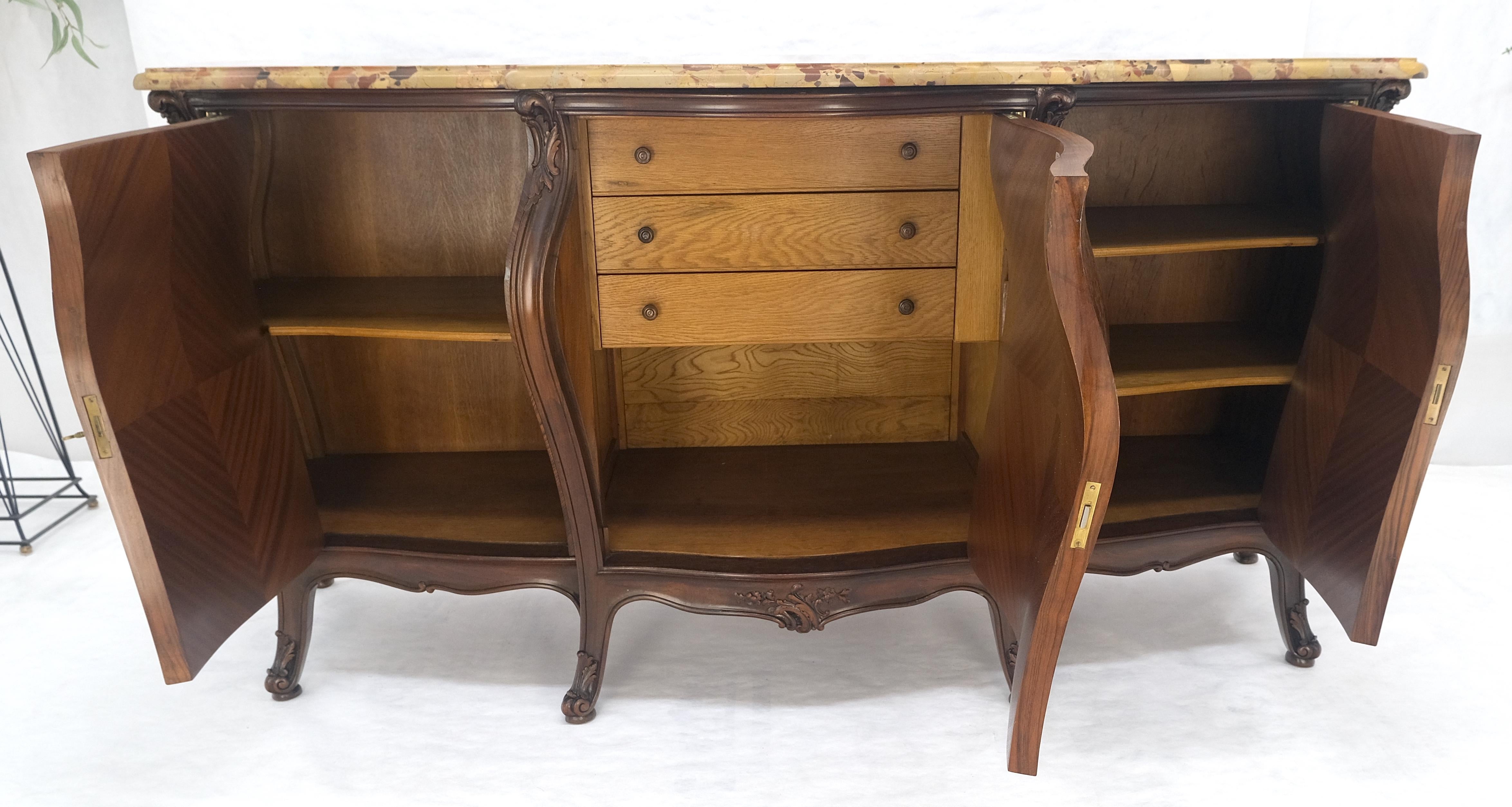 Très belle et très grande commode à 3 portes en marqueterie de bombe française MINT en vente 3