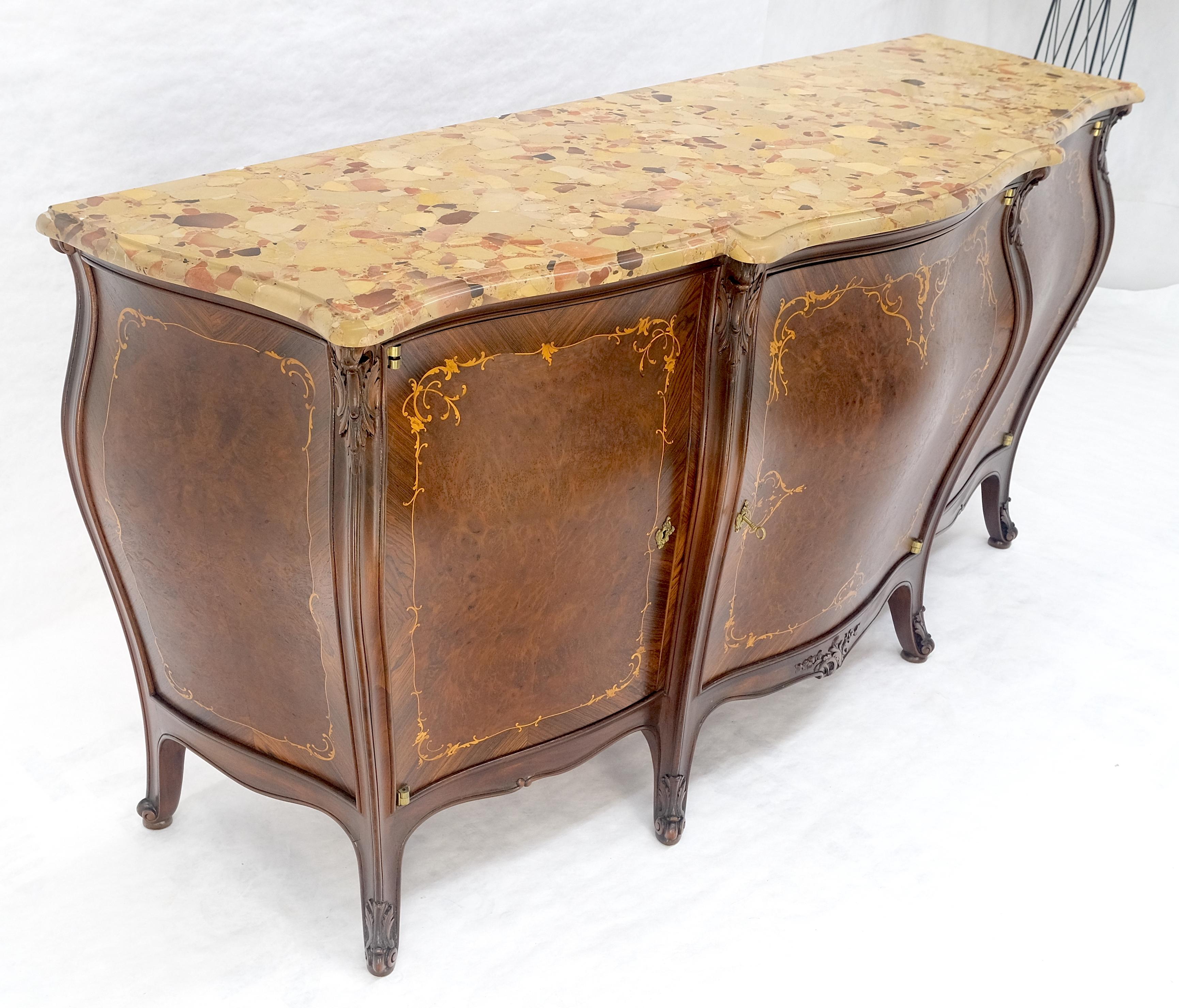 Très belle et très grande commode à 3 portes en marqueterie de bombe française MINT en vente 11