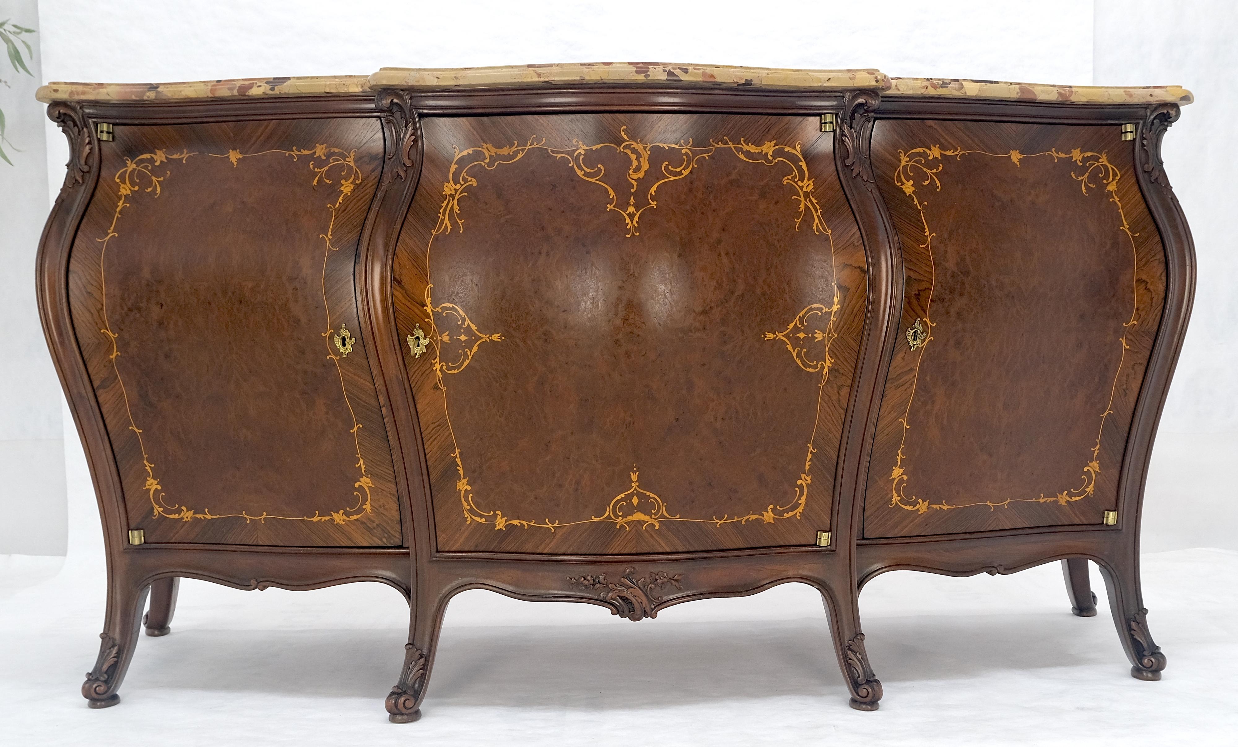 Laqué Très belle et très grande commode à 3 portes en marqueterie de bombe française MINT en vente