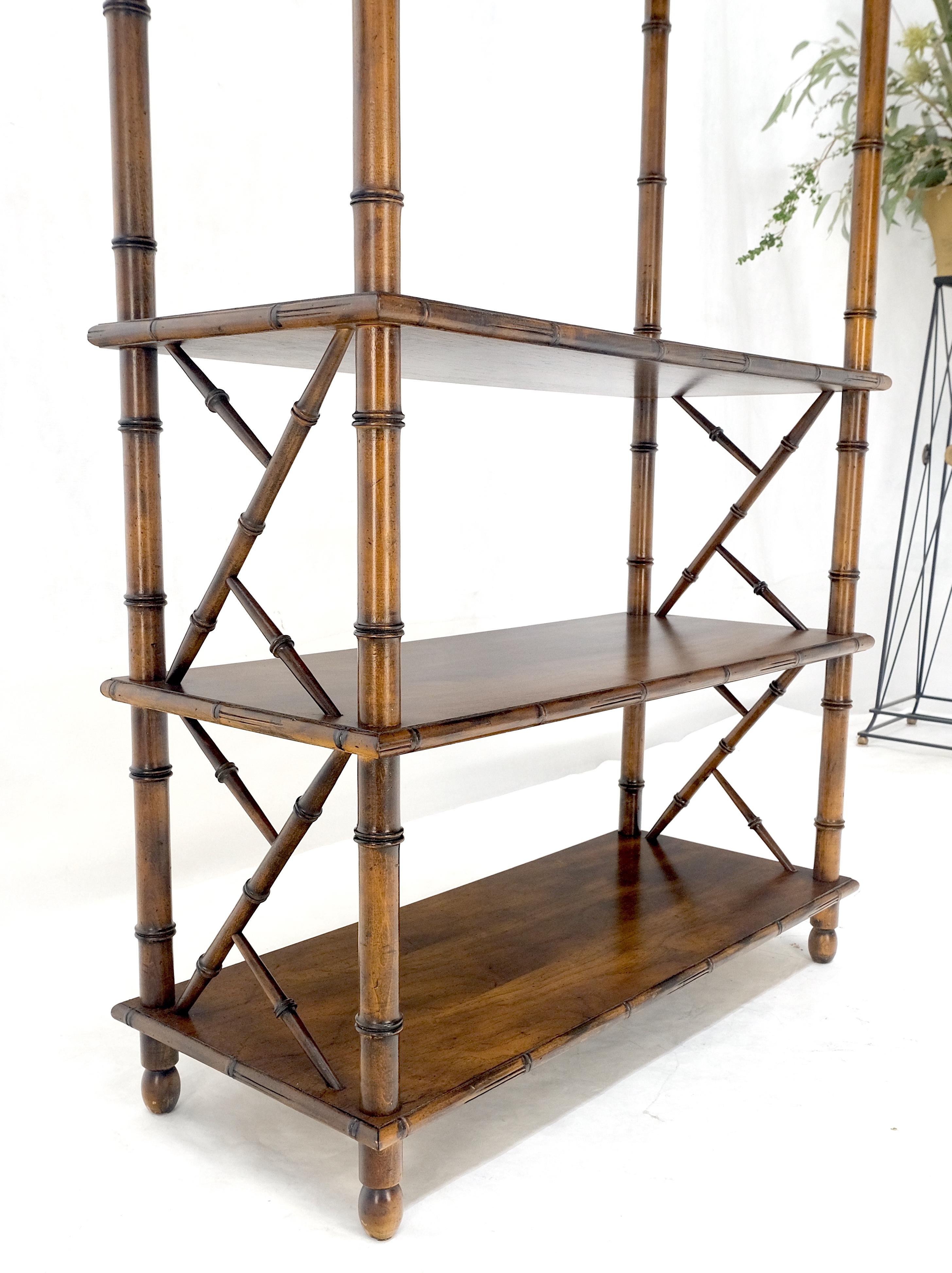 Très belle étagère d'étagère en faux bambou moderne du milieu du siècle en Oak à 6 niveaux MINT en vente 3
