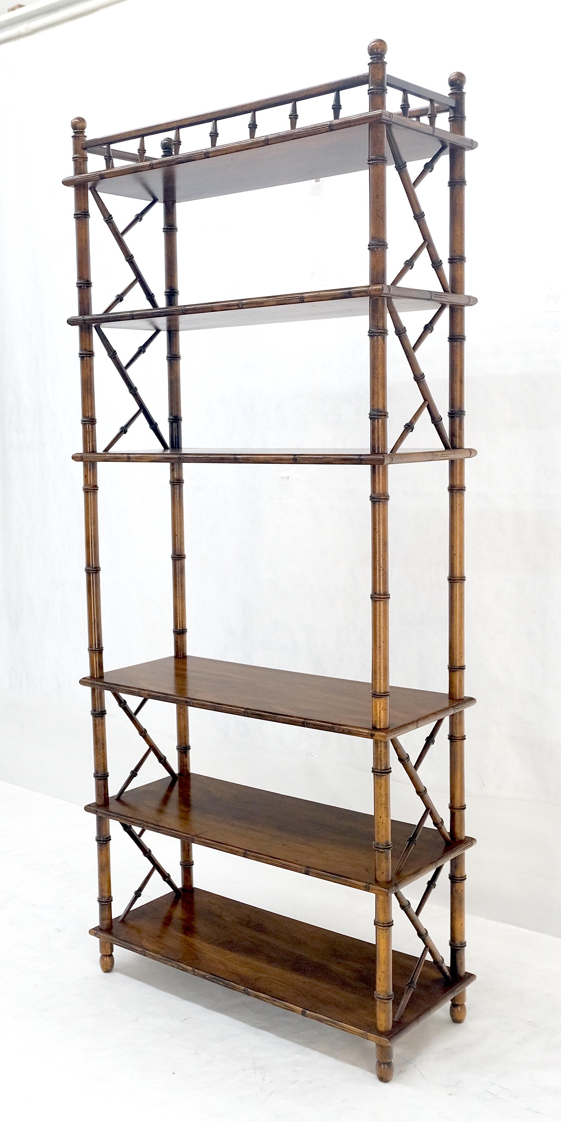 Très belle étagère d'étagère en faux bambou moderne du milieu du siècle en Oak à 6 niveaux MINT en vente 5