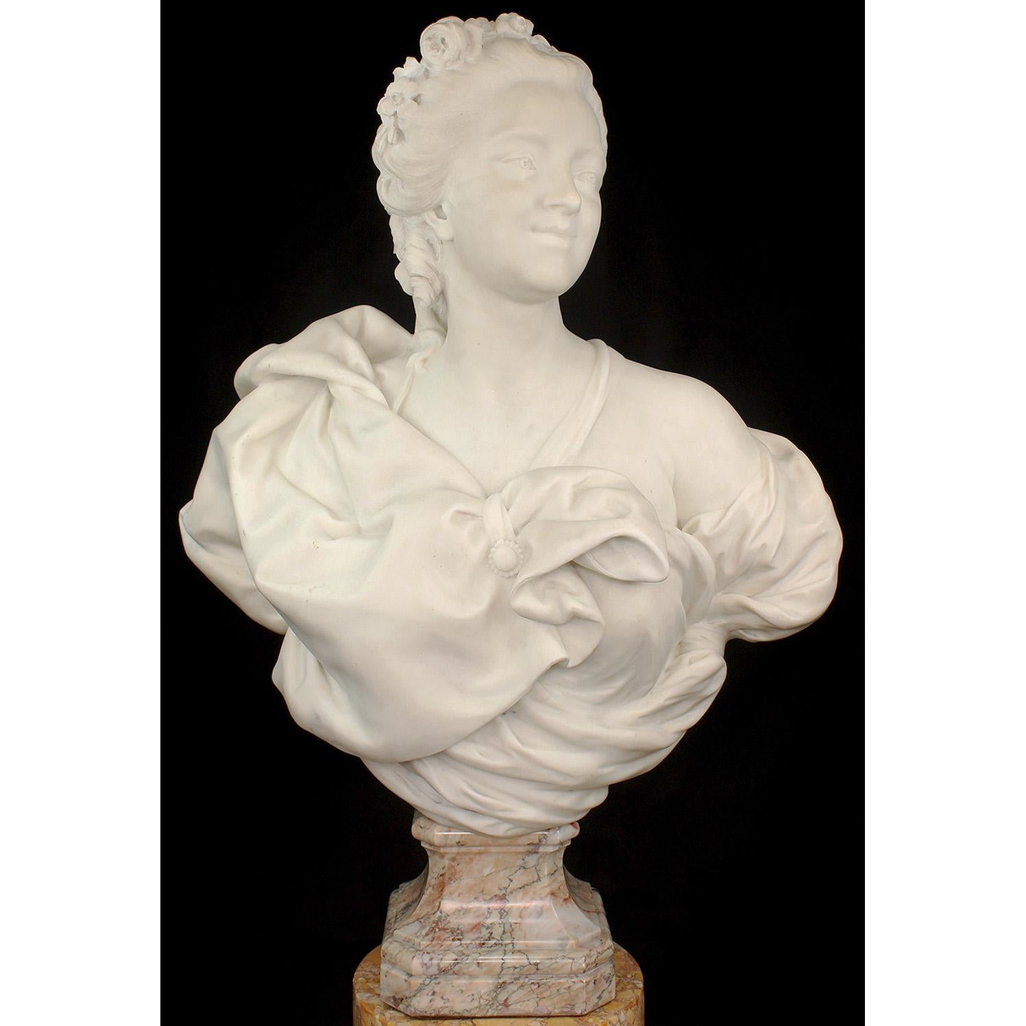 Français Très beau buste d'une jeune beauté en marbre blanc du XIXe siècle par René Rozet en vente