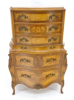 Bellissima cassettiera alta francese in legno di satino biondo intagliato, con 5 cassetti, in condizioni PERFETTE!