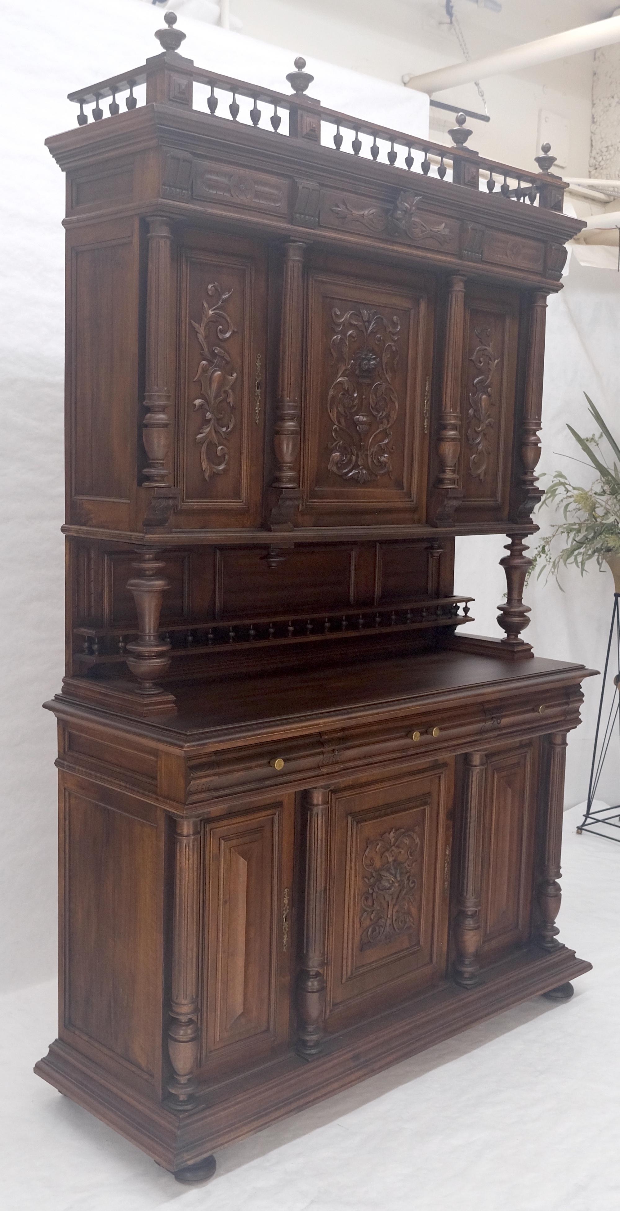 Very Fine French Carved Walnut Gallery Top Buffet Sideboard Cupboard MINT! For Sale 9