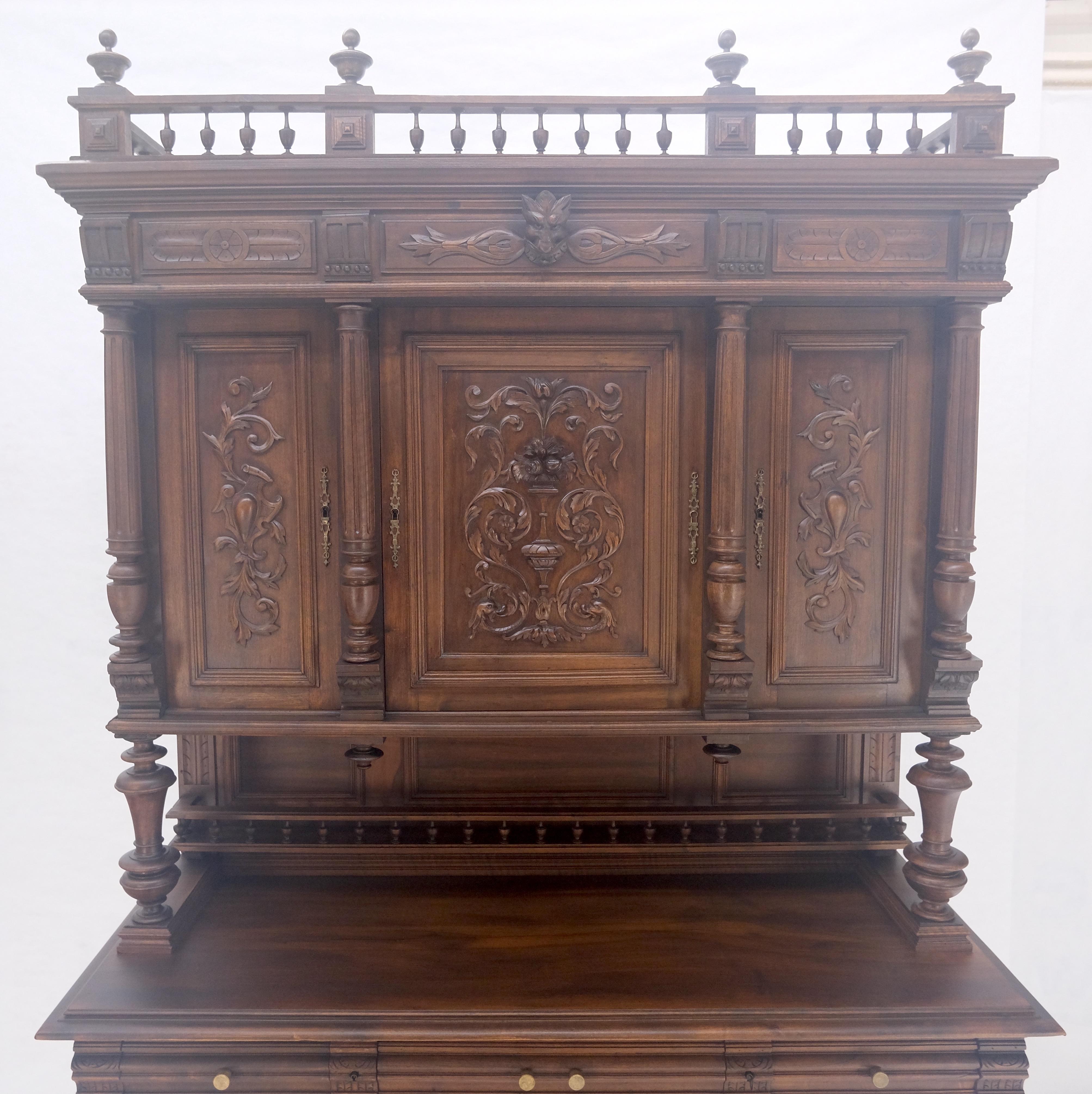 Very Fine French Carved Walnut Gallery Top Buffet Sideboard Cupboard MINT! For Sale 12