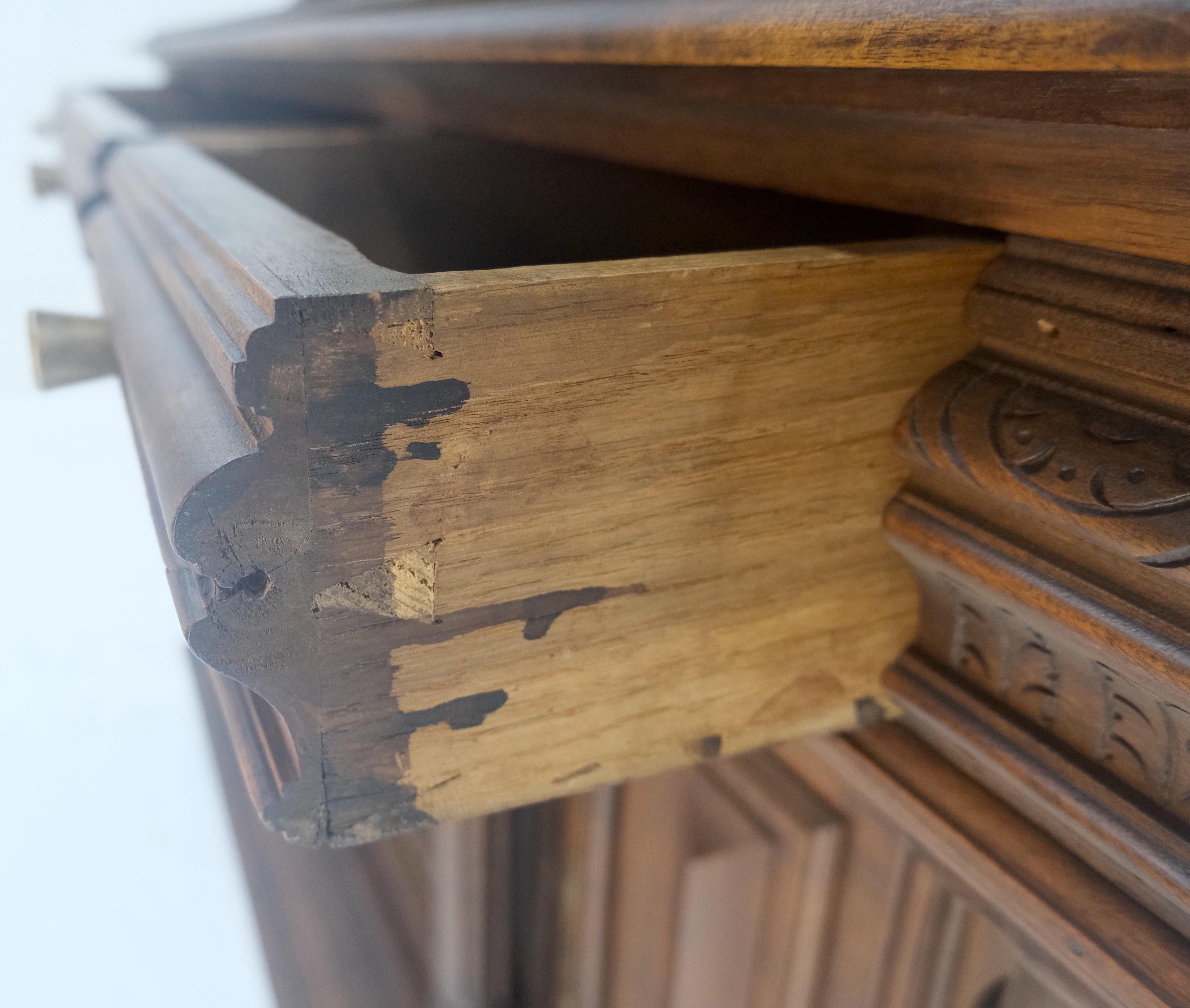 Very Fine French Carved Walnut Gallery Top Buffet Sideboard Cupboard MINT! For Sale 4