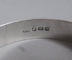 Etiqueta de vino muy fina con cuello de Jorge II hecha en Londres por John Reily, 1803