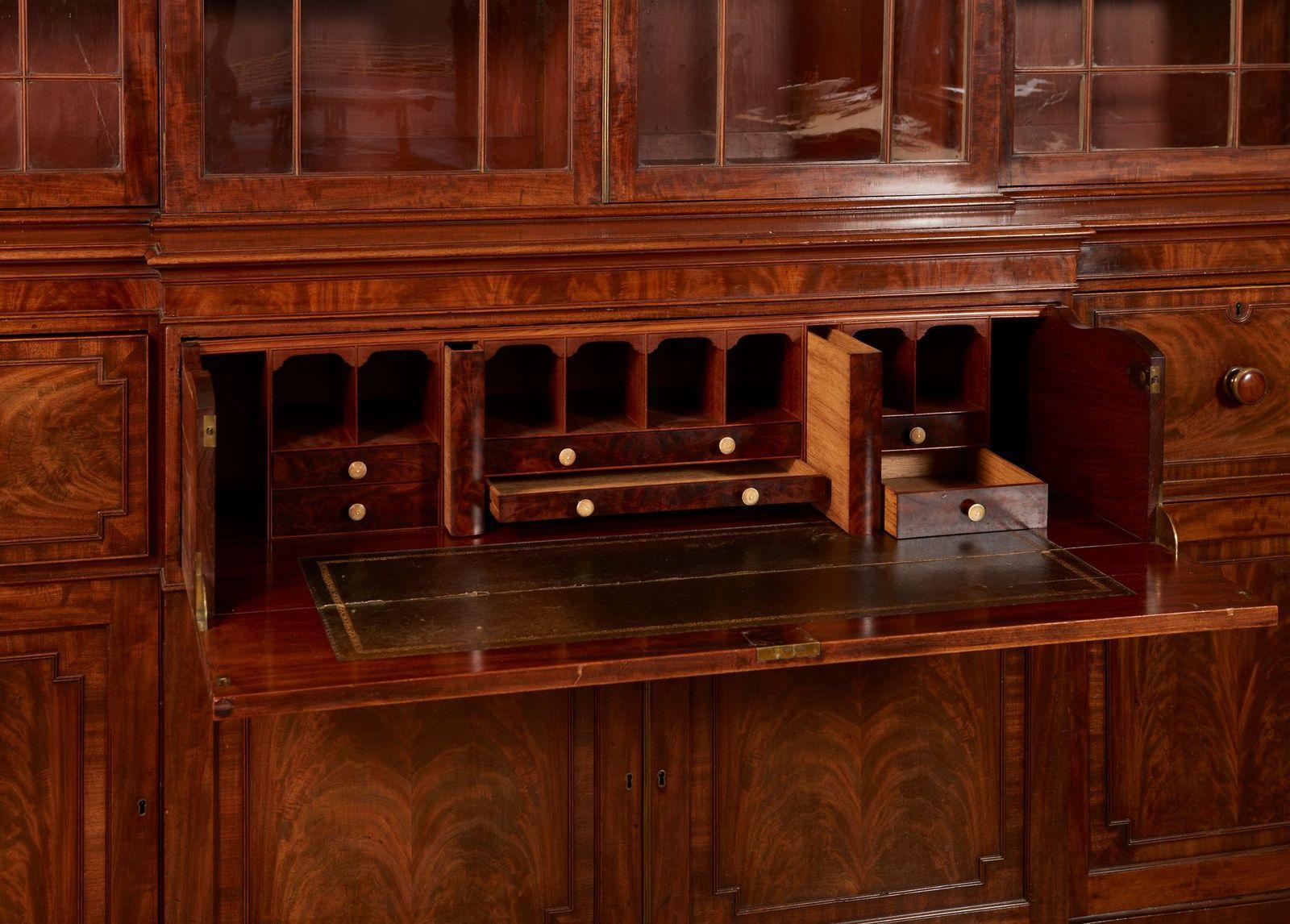 Very Fine George IV Breakfront Bookcase 9
