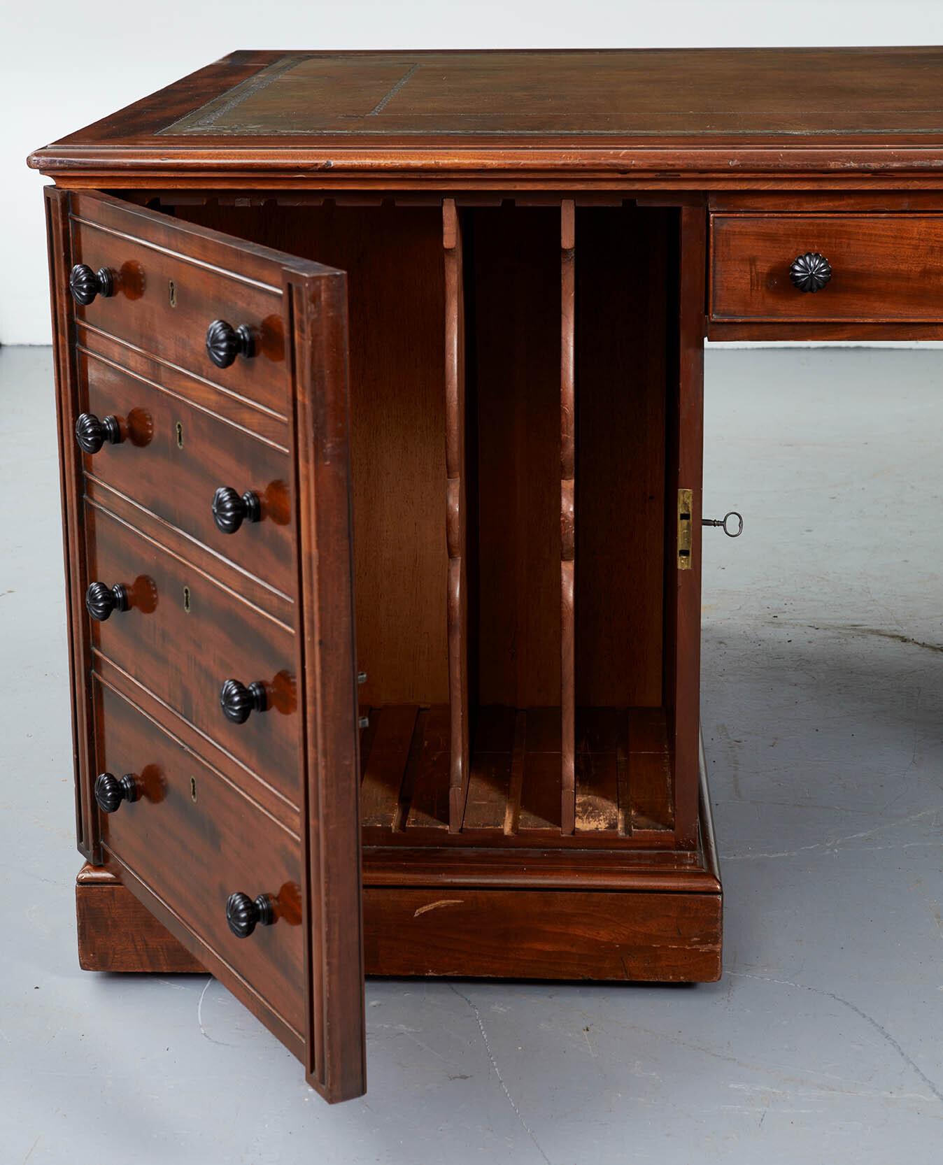 Very Fine George IV Mahogany and Ebony Partners Desk by Gillows For Sale 10