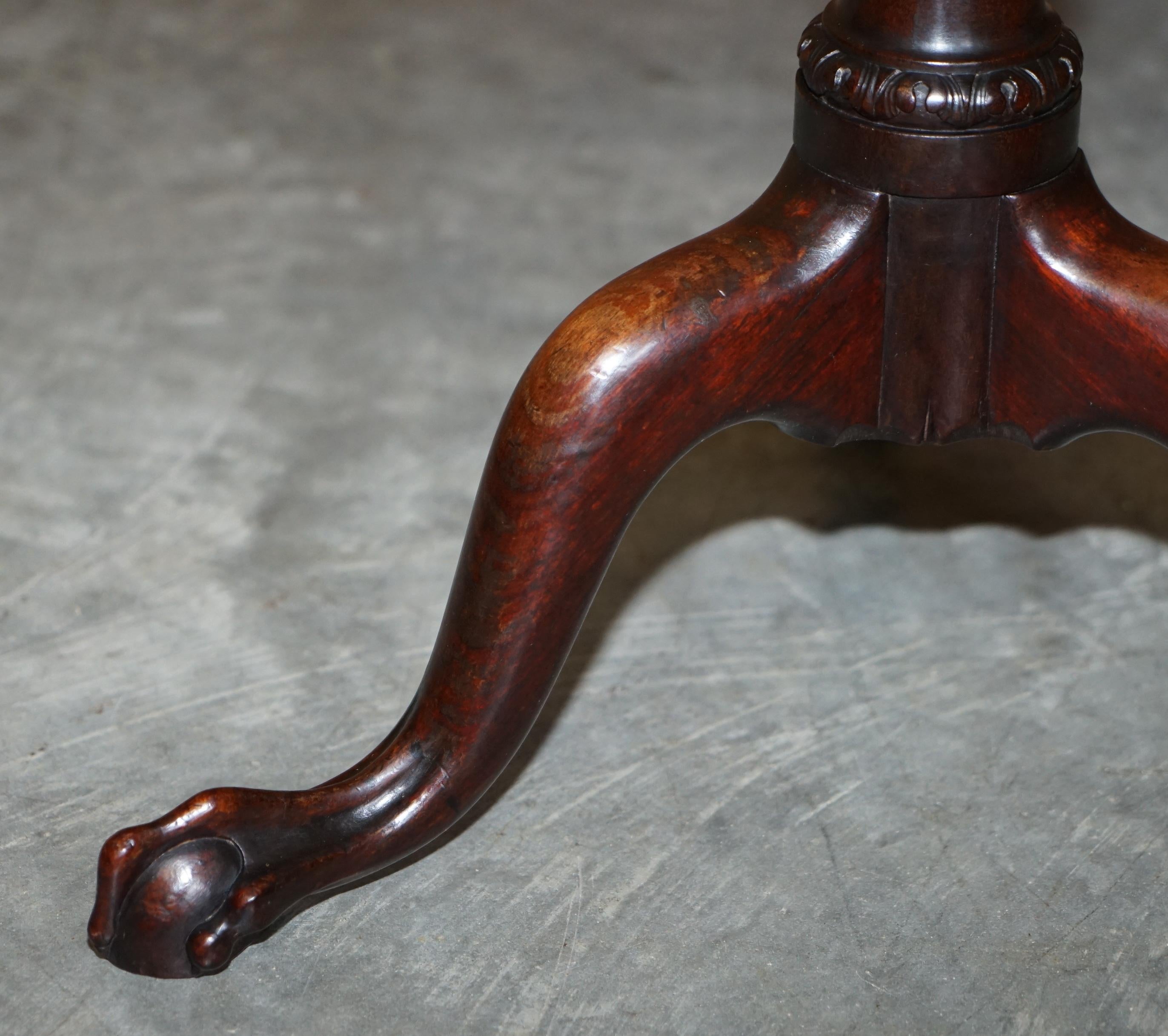Very Fine Gillows of Lancaster Antique Hardwood Pie Crust Claw & Ball End Table For Sale 4