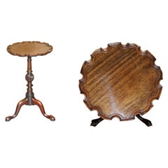Very Fine Gillows of Lancaster Antique Hardwood Pie Crust Claw & Ball End Table