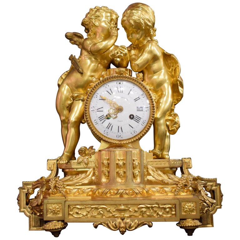 Very Fine Gilt Bronze Clock For Sale at 1stDibs