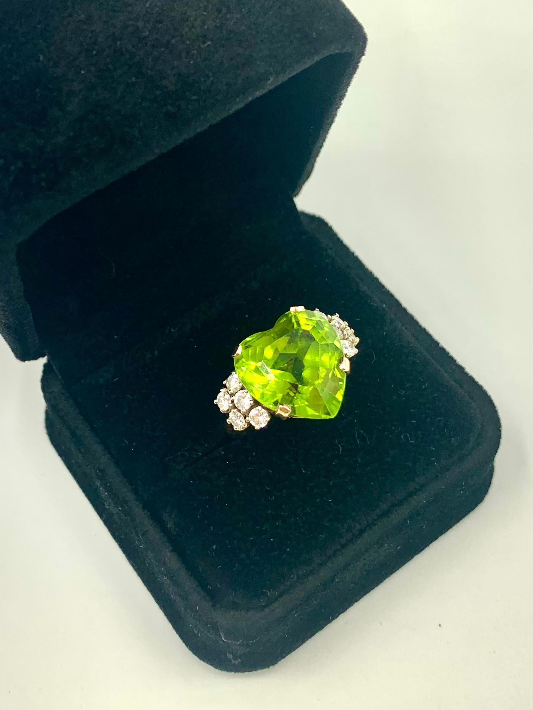 Very Fine Heart Shaped 10.5 TCW Peridot Diamond 14K Yellow Gold Ring For Sale 5