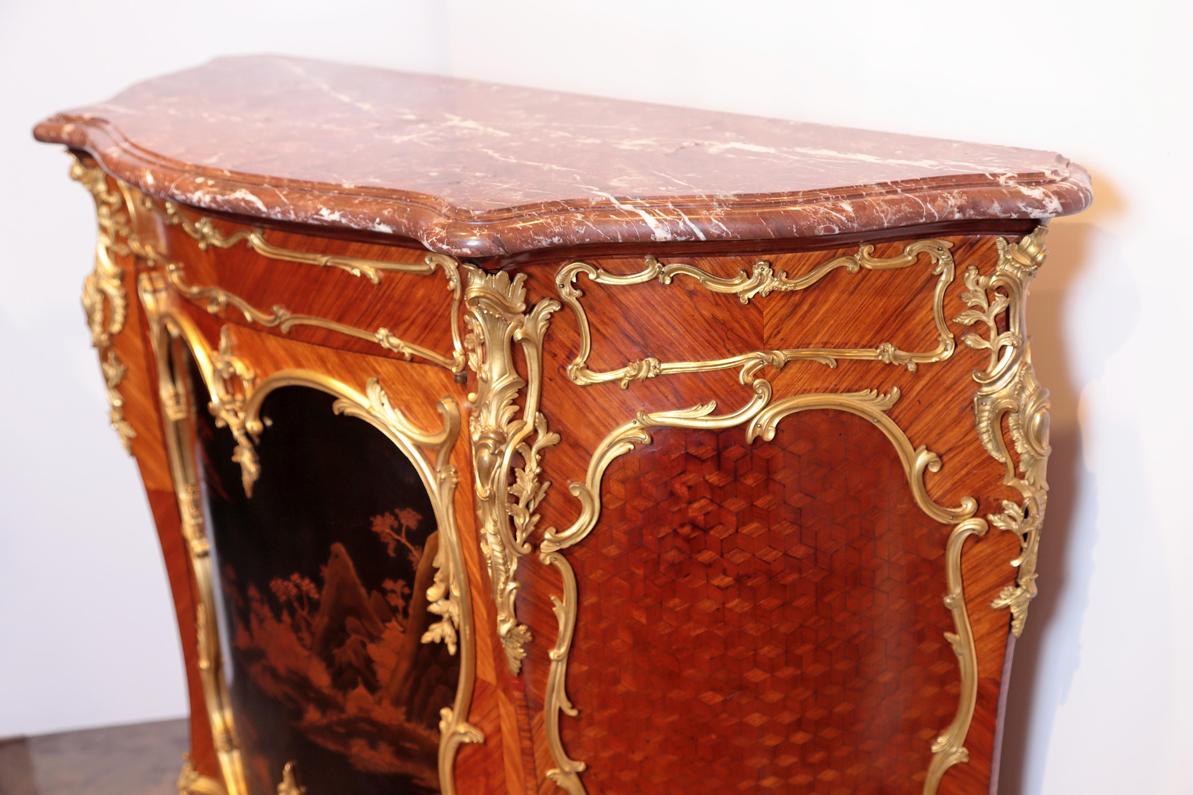 Very Fine Lacquer Chinoiserie side cabinet by Victor Raulin For Sale 4