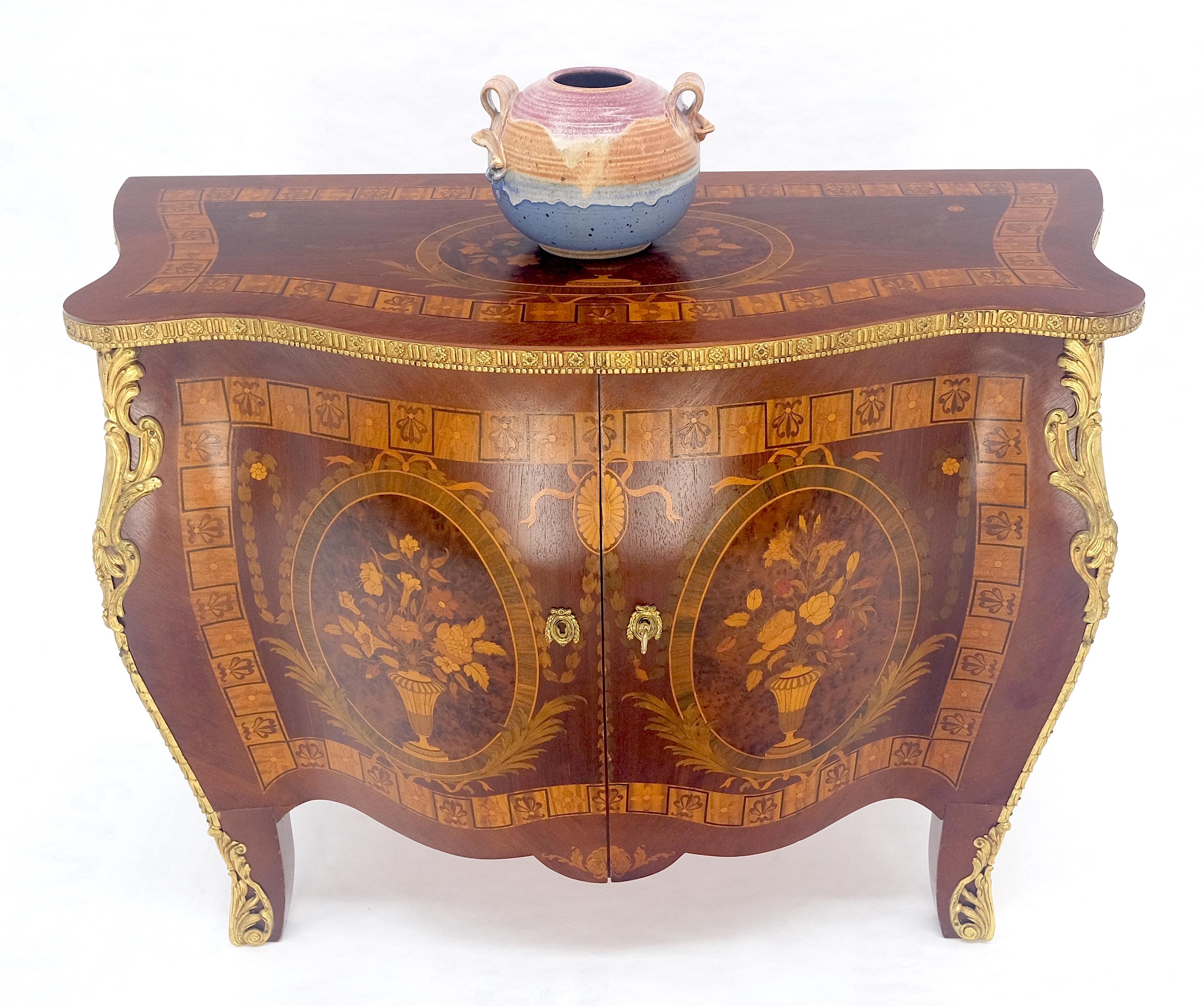 Grande cassettone con intarsio in ottone molto fine MINT in vendita 3