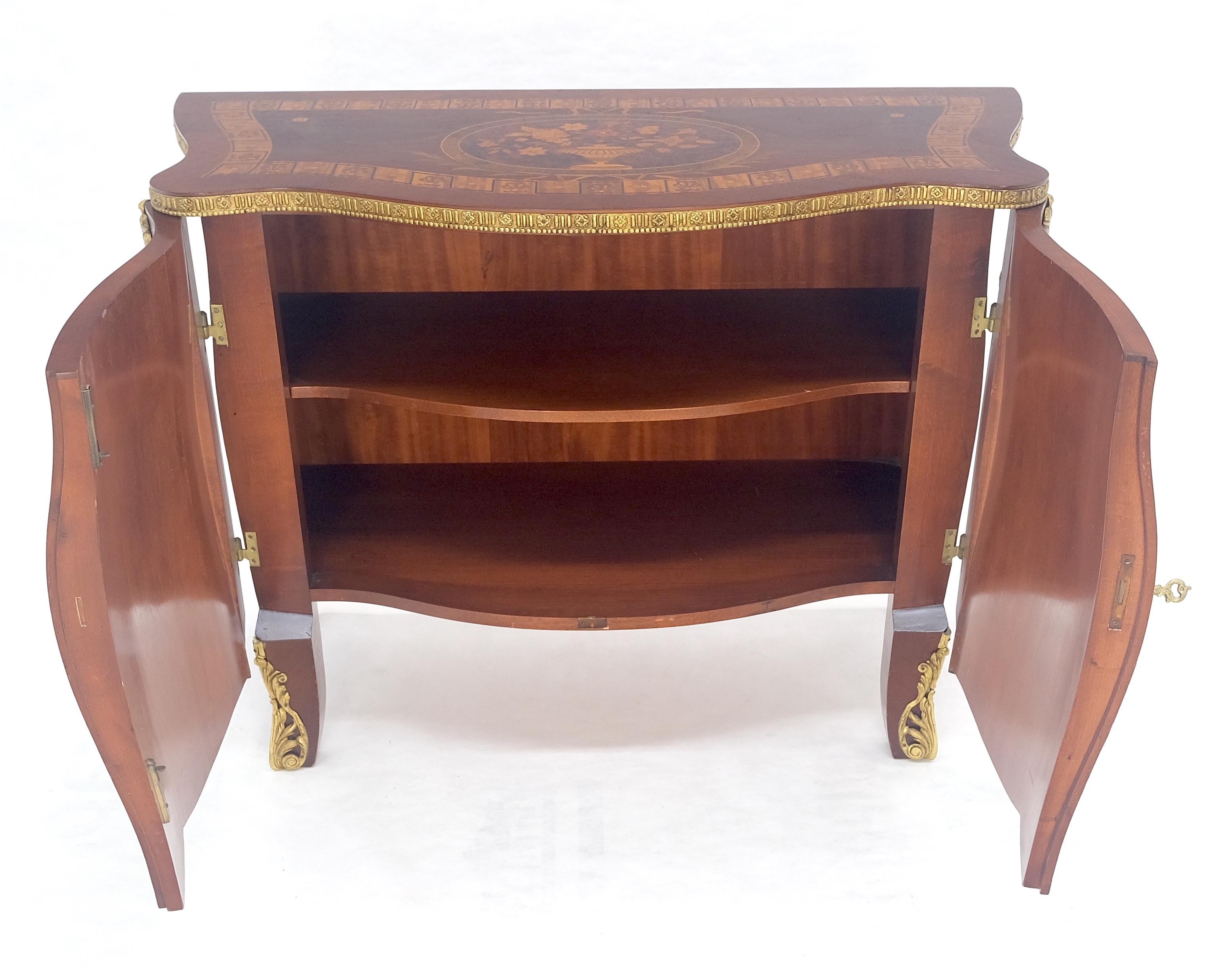 Grande cassettone con intarsio in ottone molto fine MINT in vendita 6