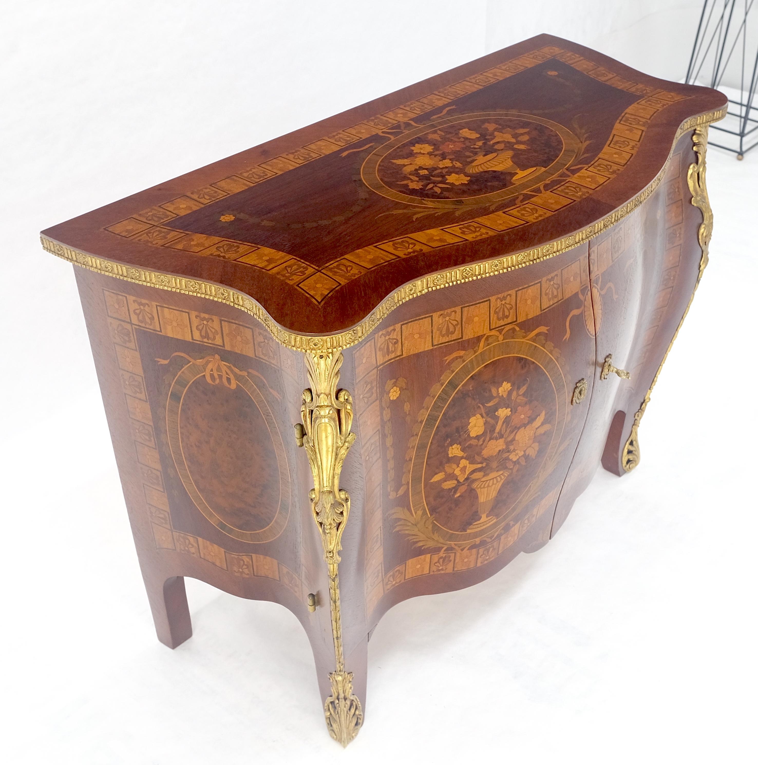 Grande cassettone con intarsio in ottone molto fine MINT in vendita 8