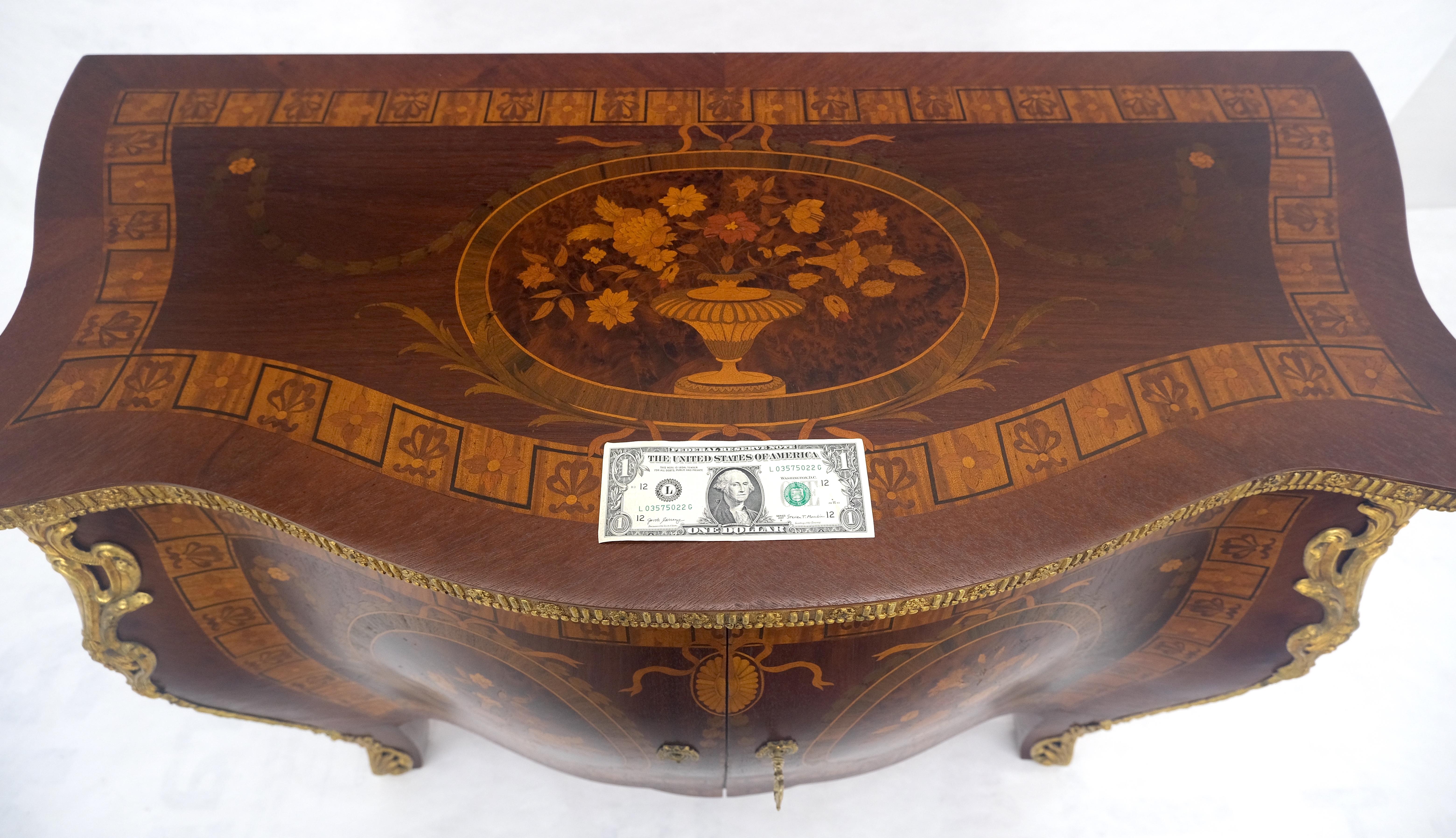 Grande cassettone con intarsio in ottone molto fine MINT in vendita 10