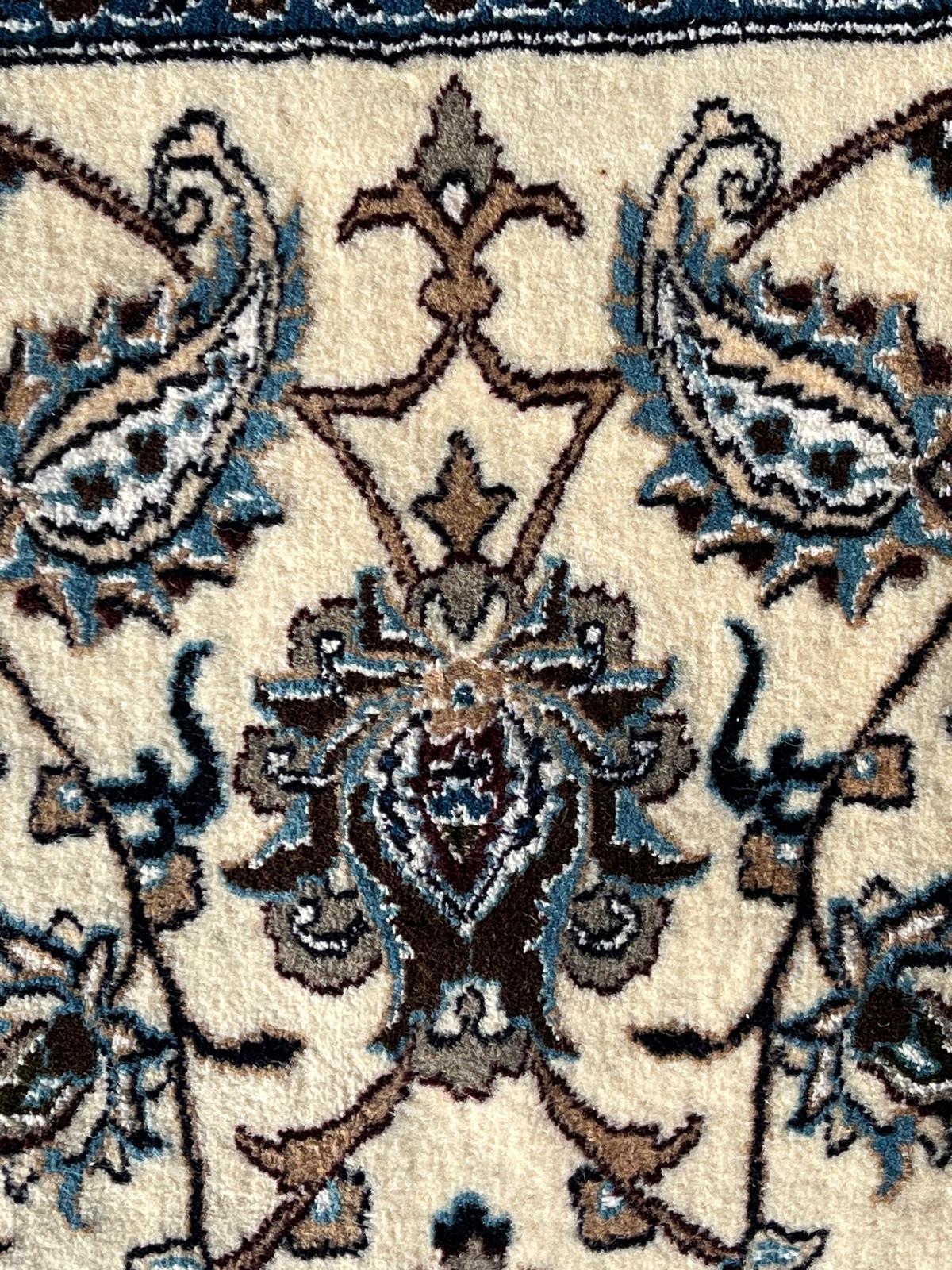 Feiner großer persischer Nain-Woll- und Seidenschal aus Persisch 11,4x16 im Angebot 7