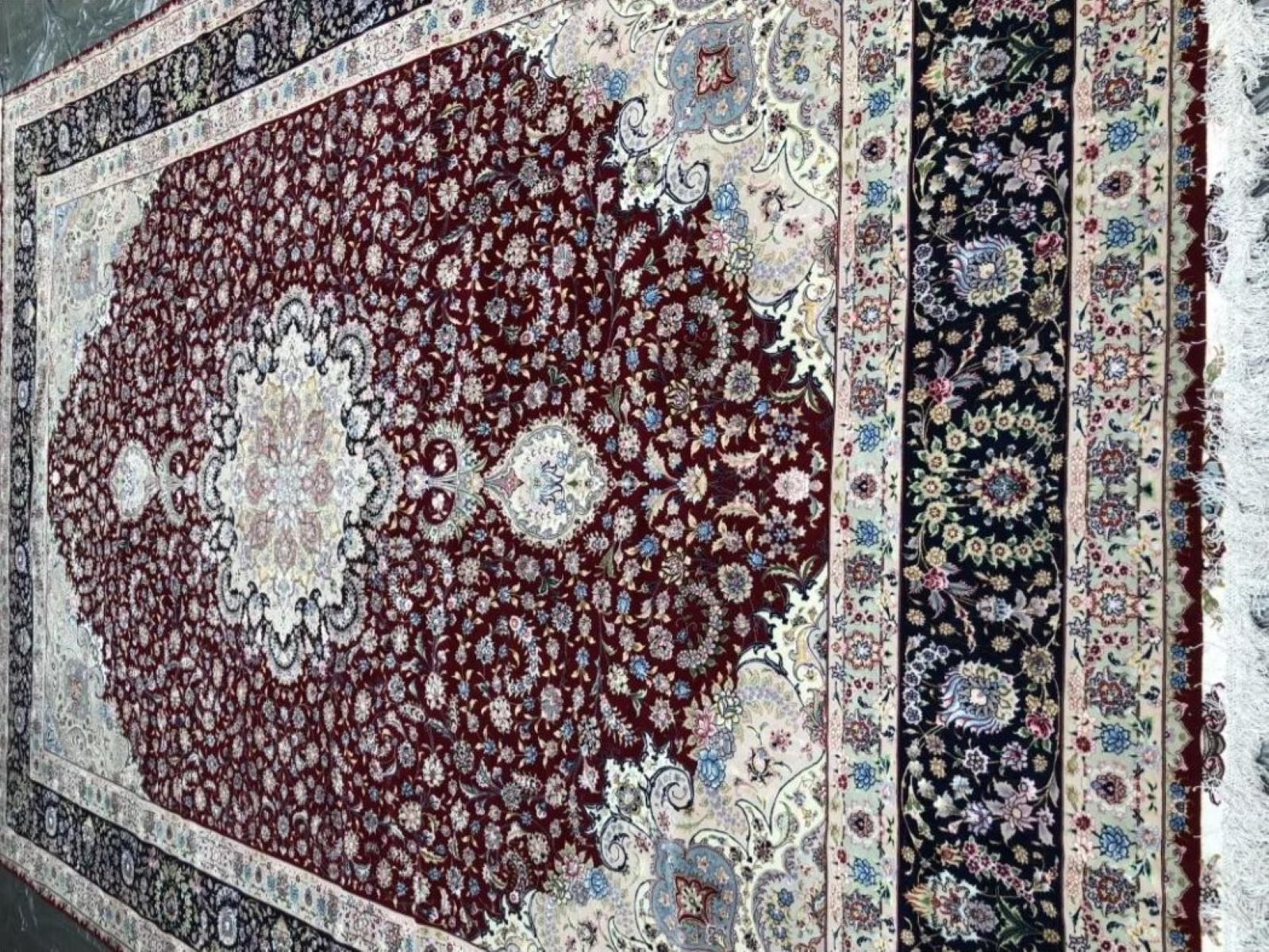 Très beau tapis persan en soie Qum 11,1' x 14,8' en vente 3