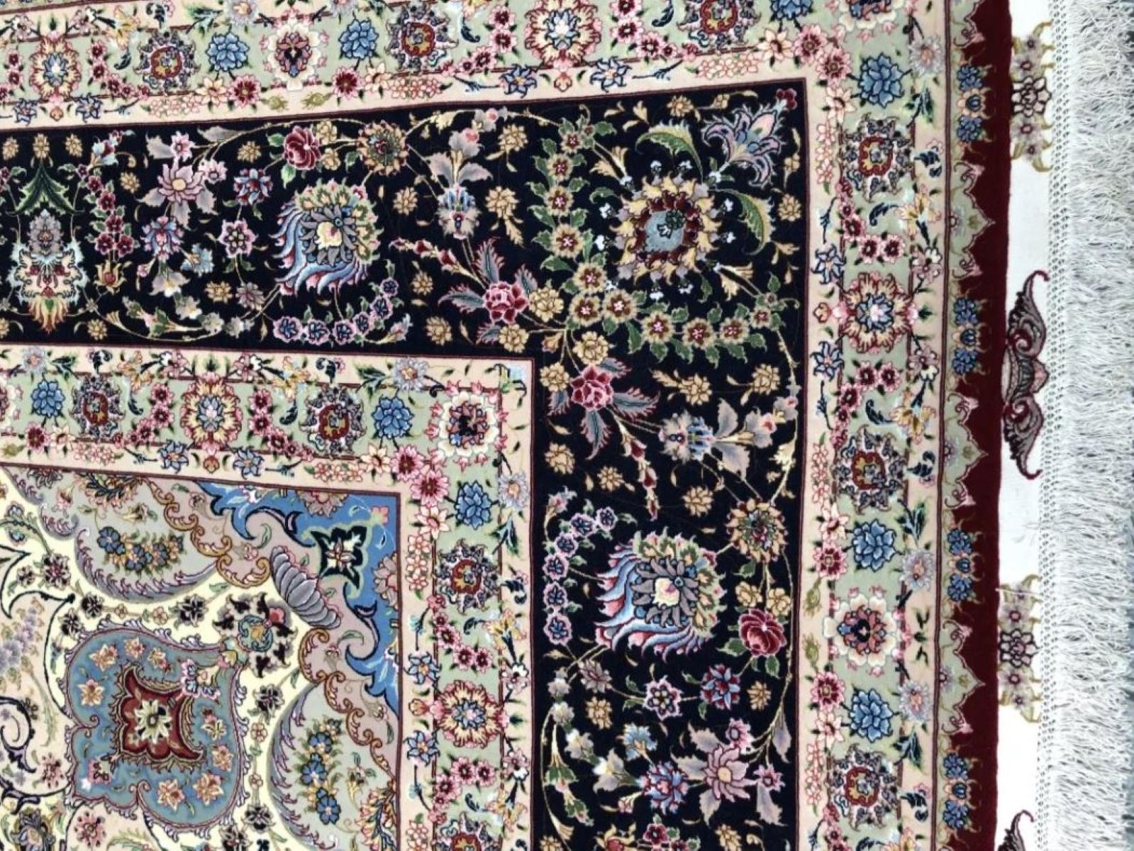 Tissé à la main Très beau tapis persan en soie Qum 11,1' x 14,8' en vente