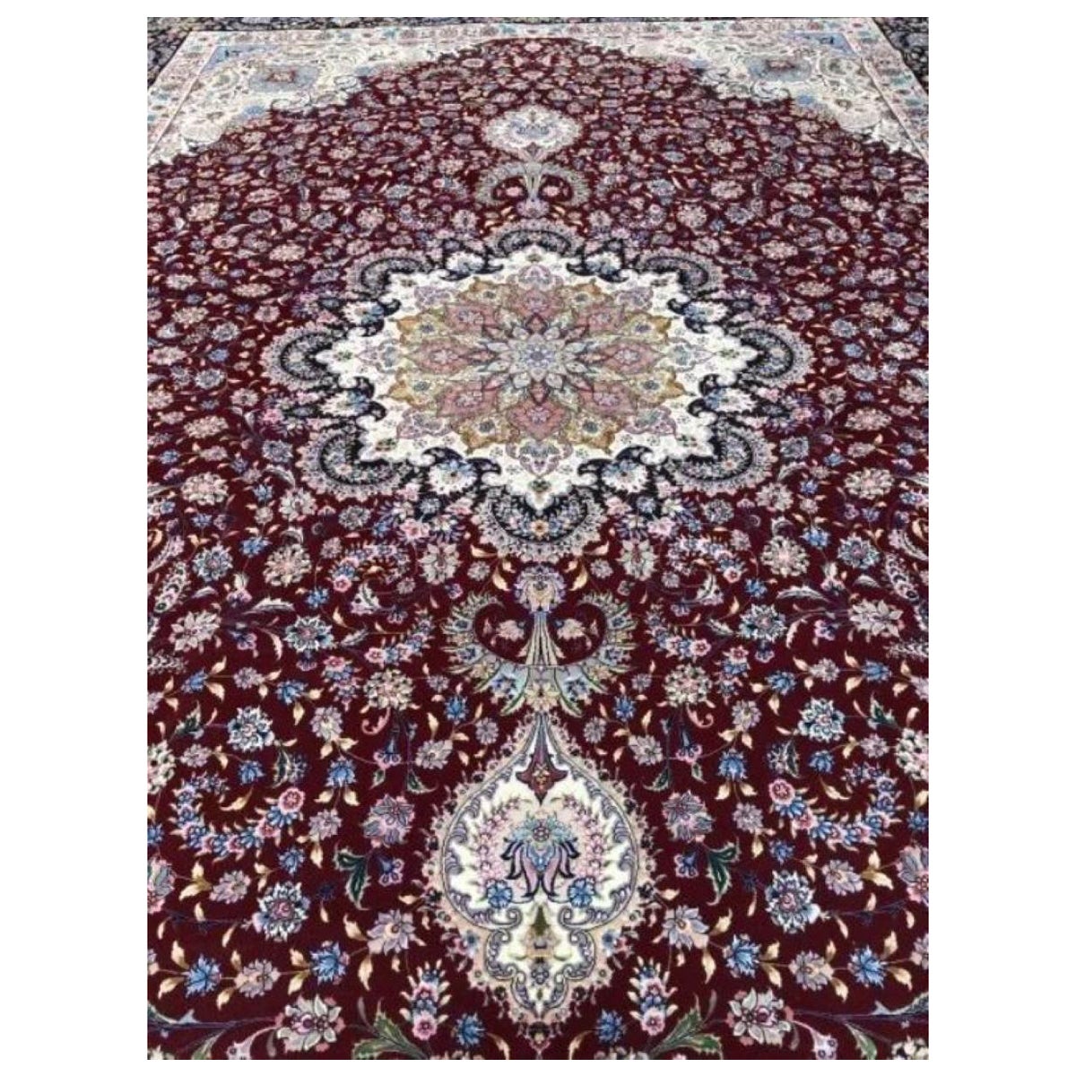 Feiner großer persischer Qum-Teppich aus Seide 11,1' x 14,8' im Angebot