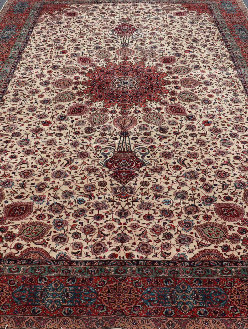 Very Fine Large Persian Tabriz Rug with Ivory Background & Classic Design For Sale 5
