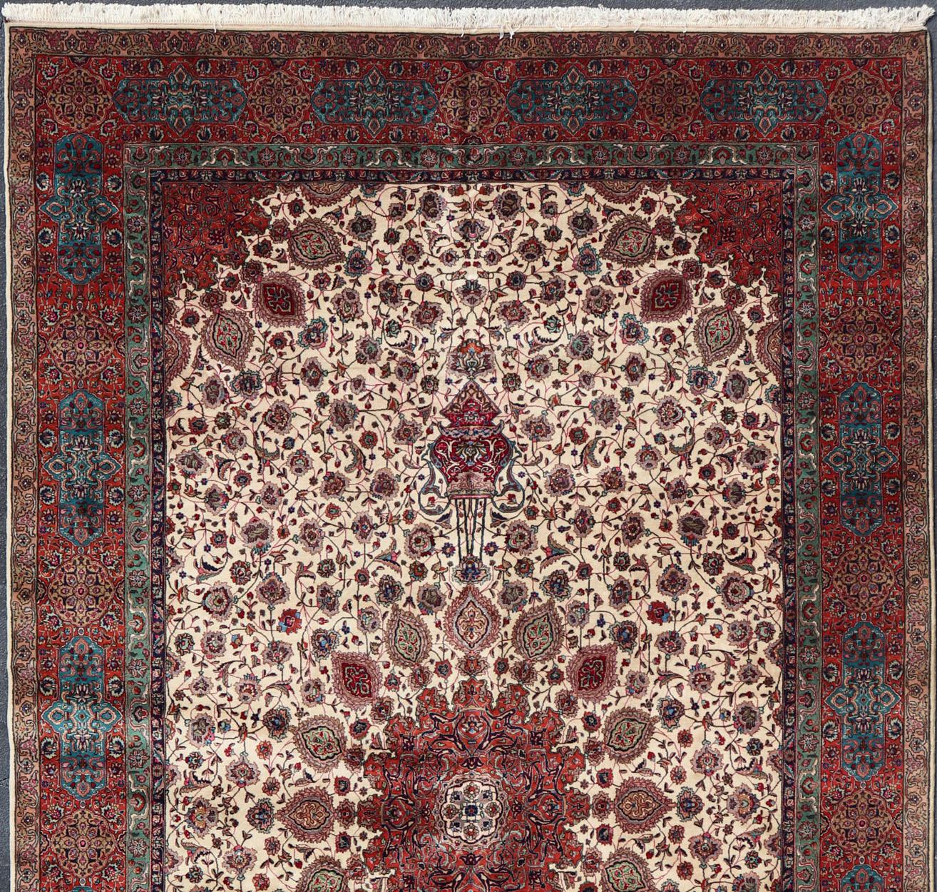 Colorful Tabriz vintage rug from Persia with elegant medallion floral design, rug TRA-6053, country of origin / type: Iran / Tabriz, circa 1960, very fine Persian Tabriz large vintage rug with floral medallion design
Inspired by the Ardebil carpet