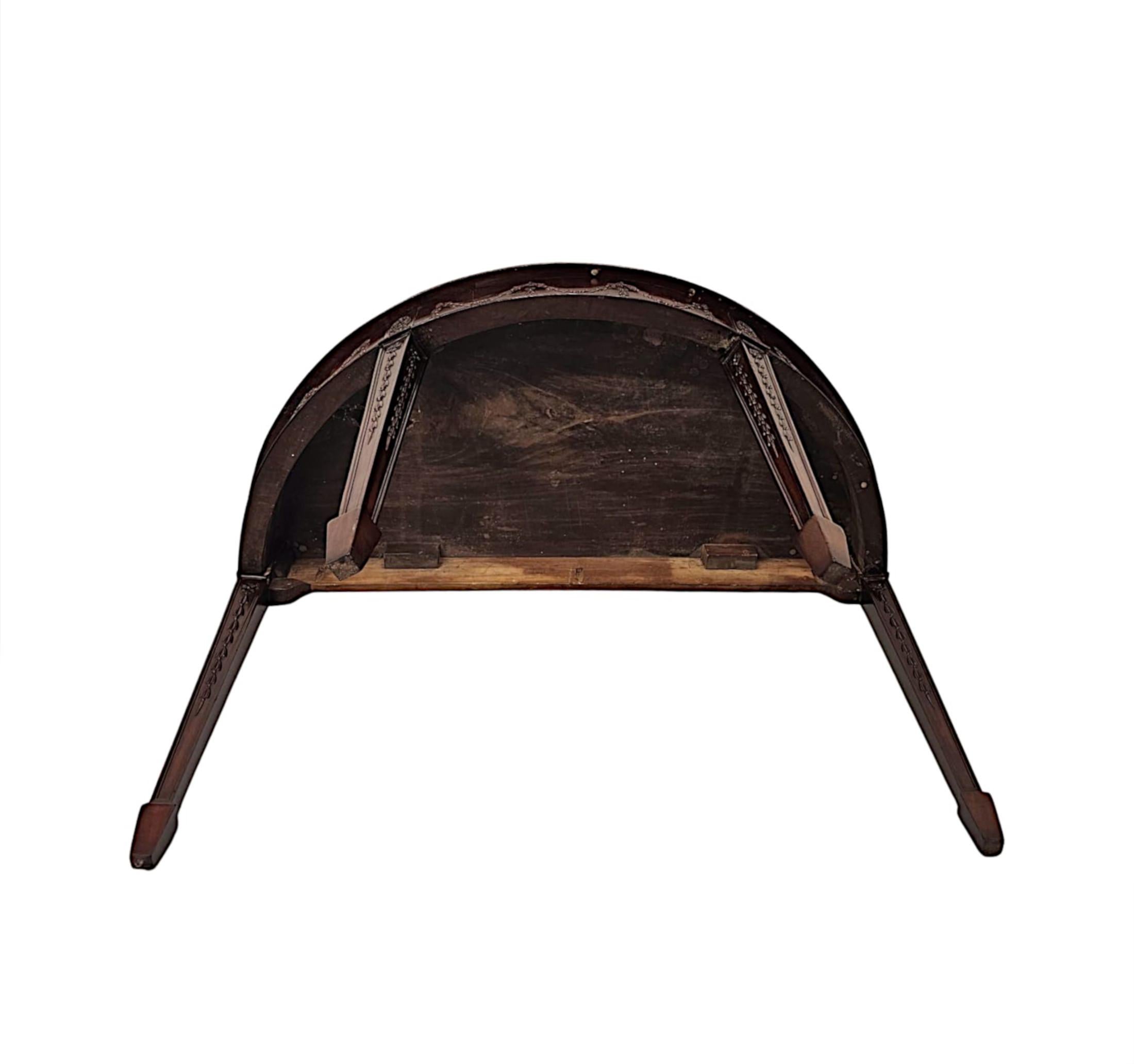 Très belle table de salle ou console Demi-Lune de conception Adams de la fin du 19e siècle en vente 1