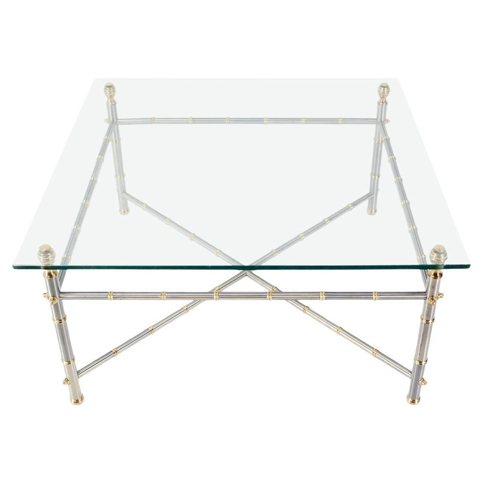 Table basse carrée en métal très fin imitation bambou chromé avec base en laiton et plateau en verre
