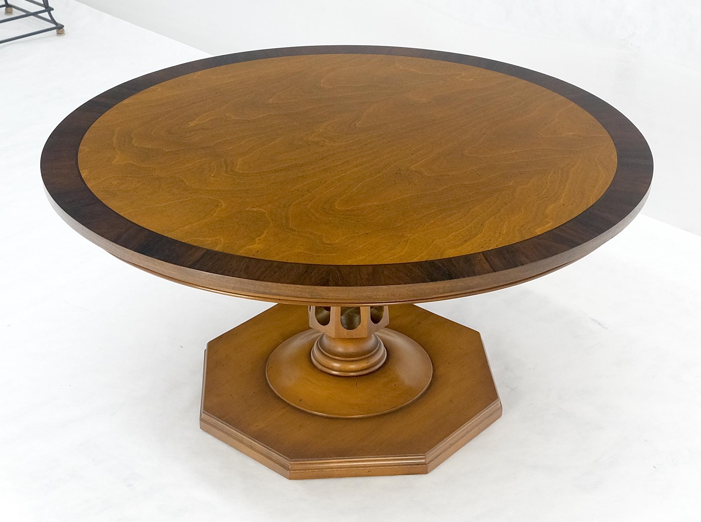 Très belle table basse moderne du milieu du siècle 36