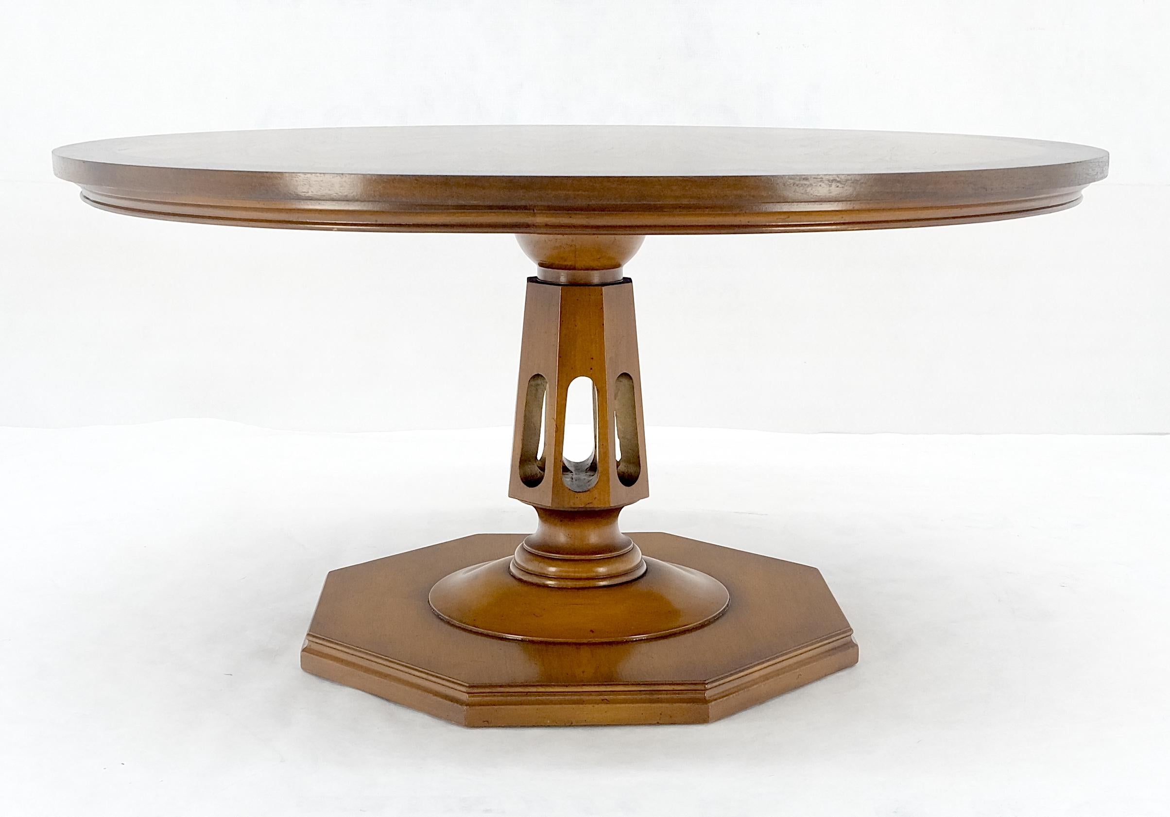 Laqué Très belle table basse moderne du milieu du siècle 36