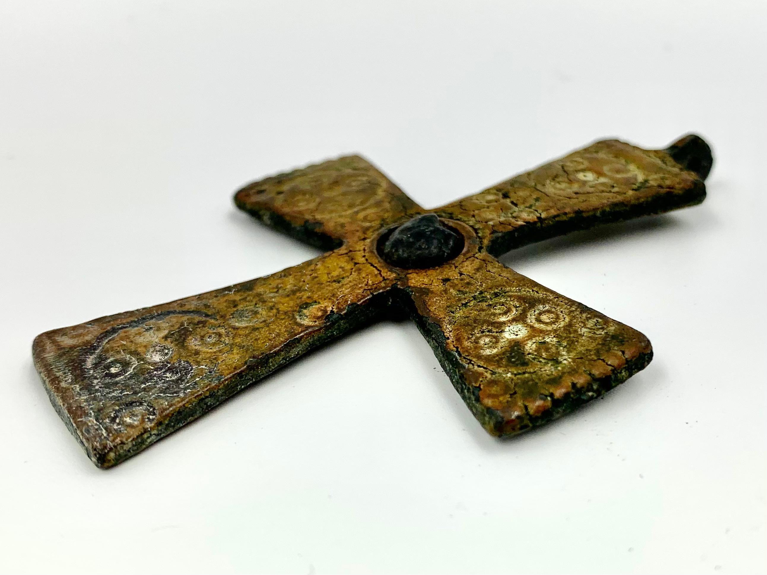 Very Fine Museum Quality Byzantine Bronze and Enamel Cross, 5th-7th Century A.D. In Good Condition In New York, NY