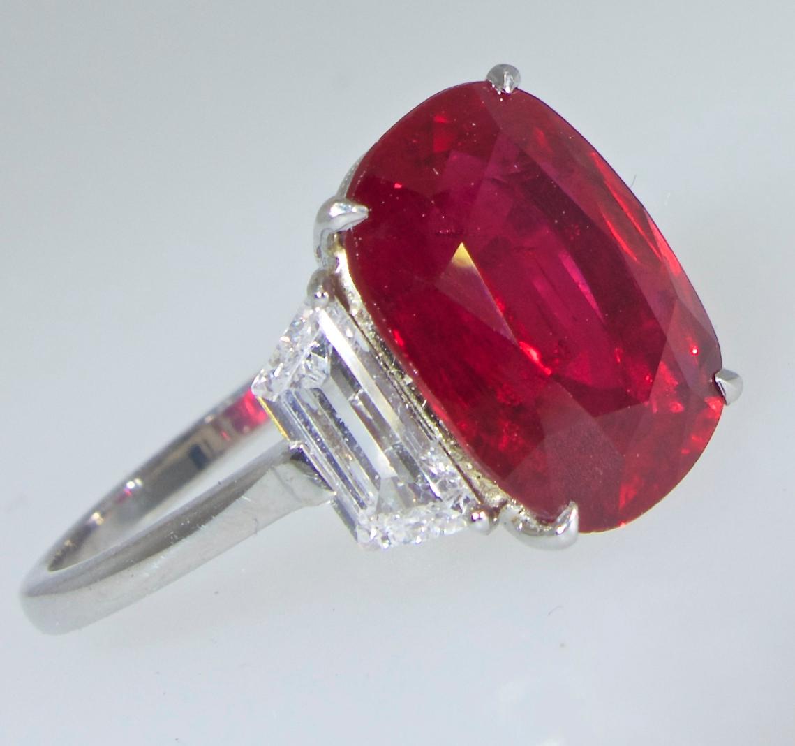 Contemporary Very Fine Natural Ruby and Diamond Ring