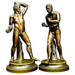 Paire de bronzes miniatures du Grand Tour du 19ème siècle finement moulés représentant les Pugilistes