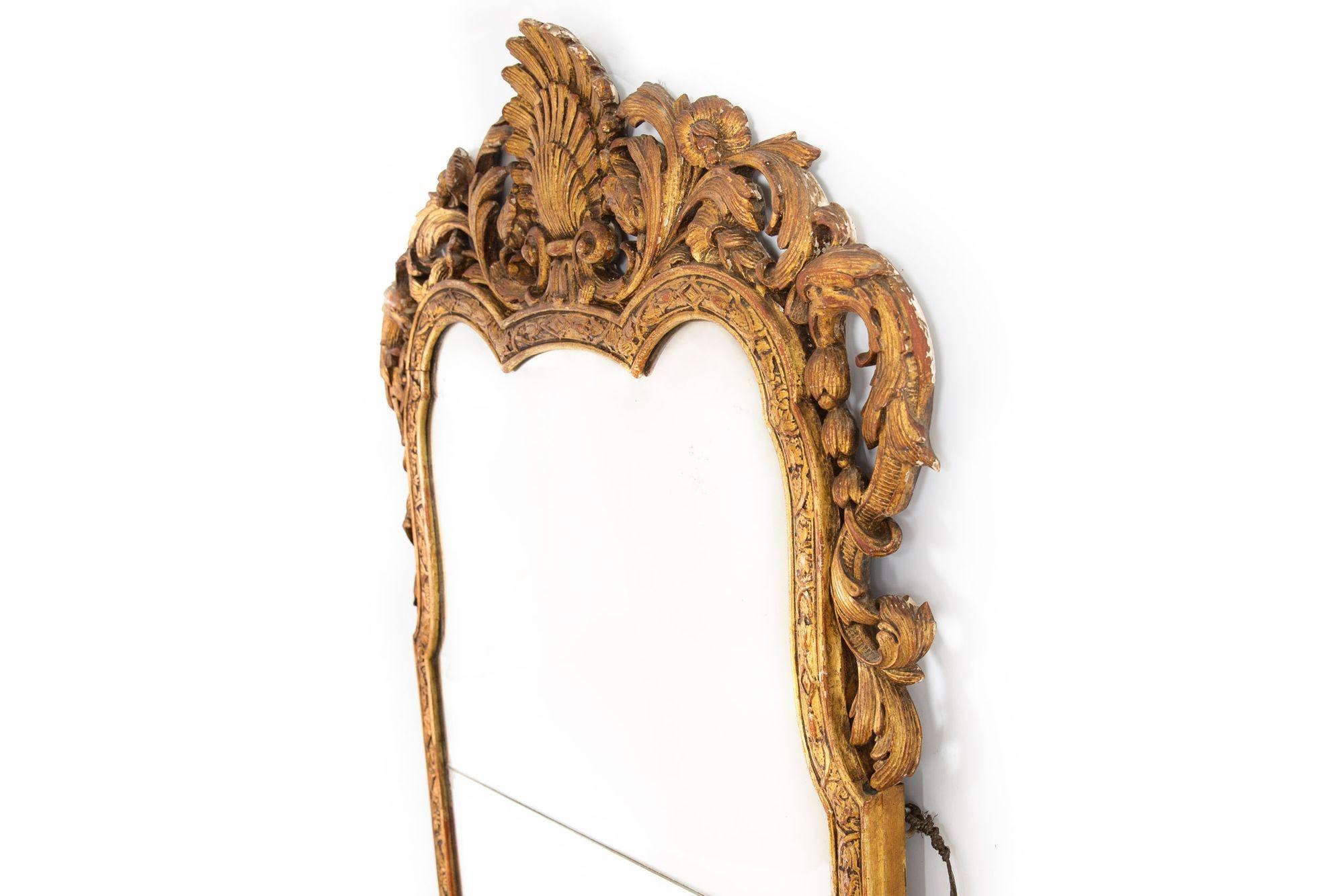 Very Fine Pair of English Giltwood Antique Wall Mirrors, 19th Century 5