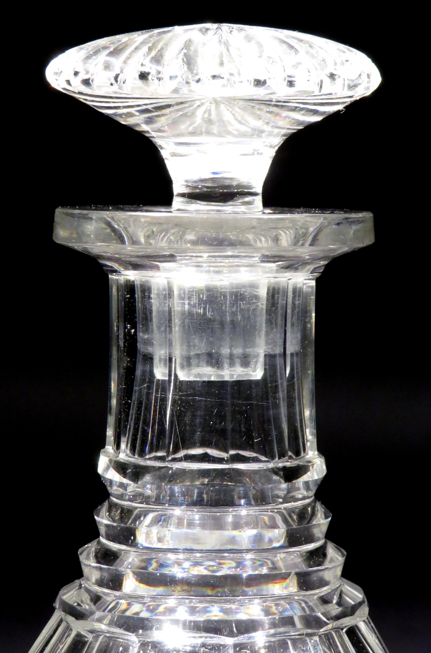 Very Fine Pair of Regency Period Cut Glass Decanters, England circa 1820 For Sale 1