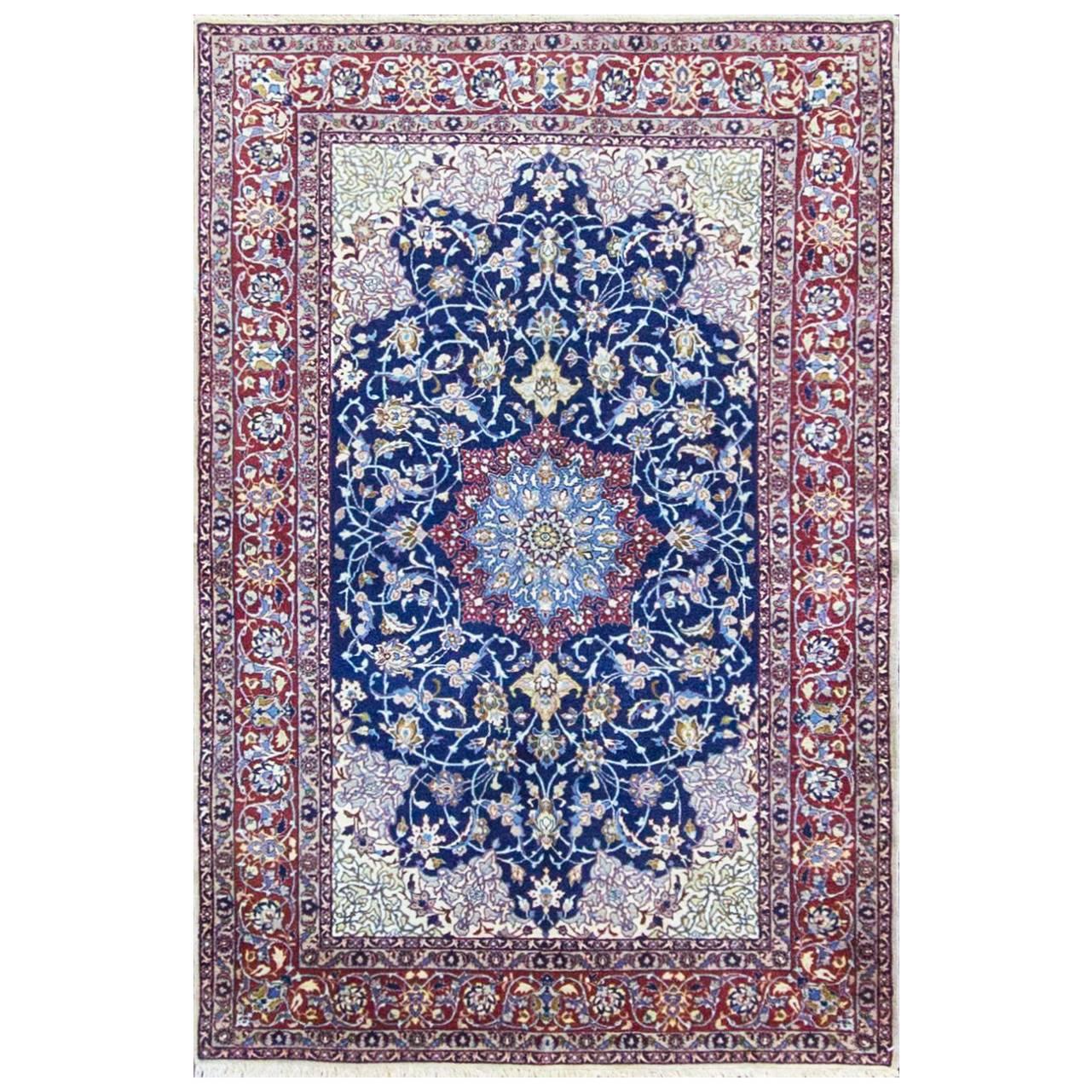 Antique Persian Isfahan Rug, Very Fine For Sale