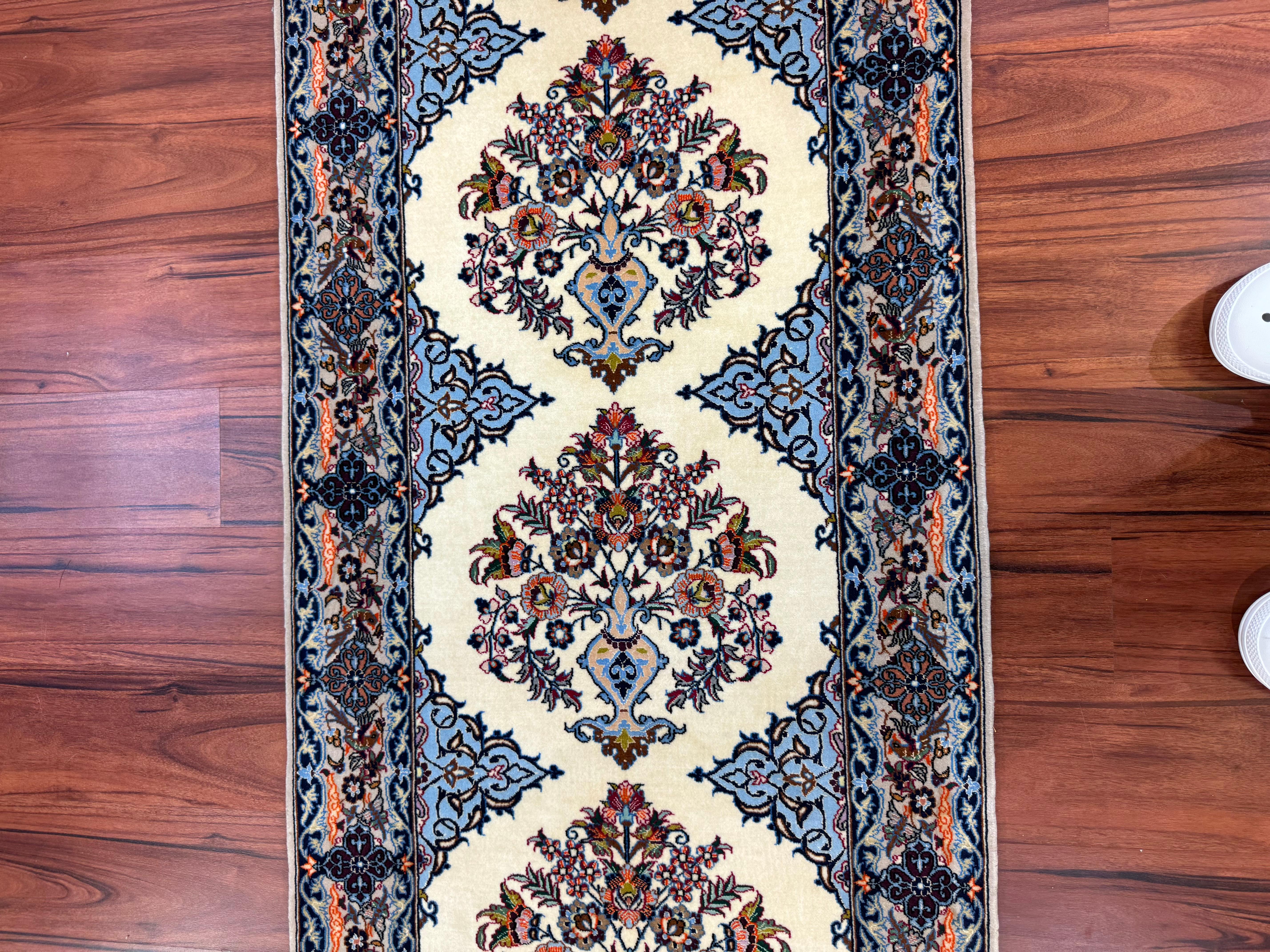 Very Fine Persian Isfahan Runner Rug In Excellent Condition For Sale In Gainesville, VA