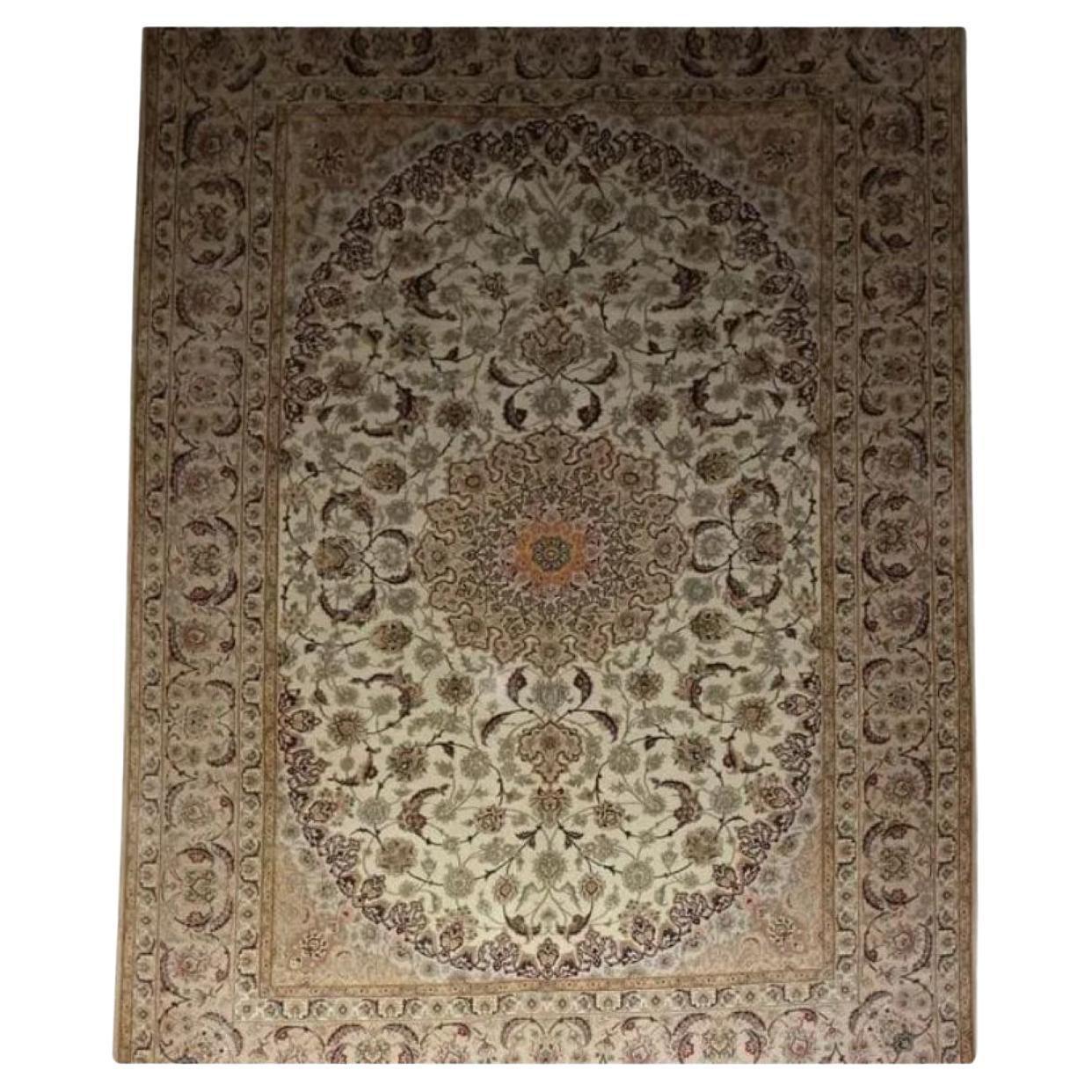 Très beau tapis persan Isfahan en soie et laine - 11.6' x 8.4' en vente