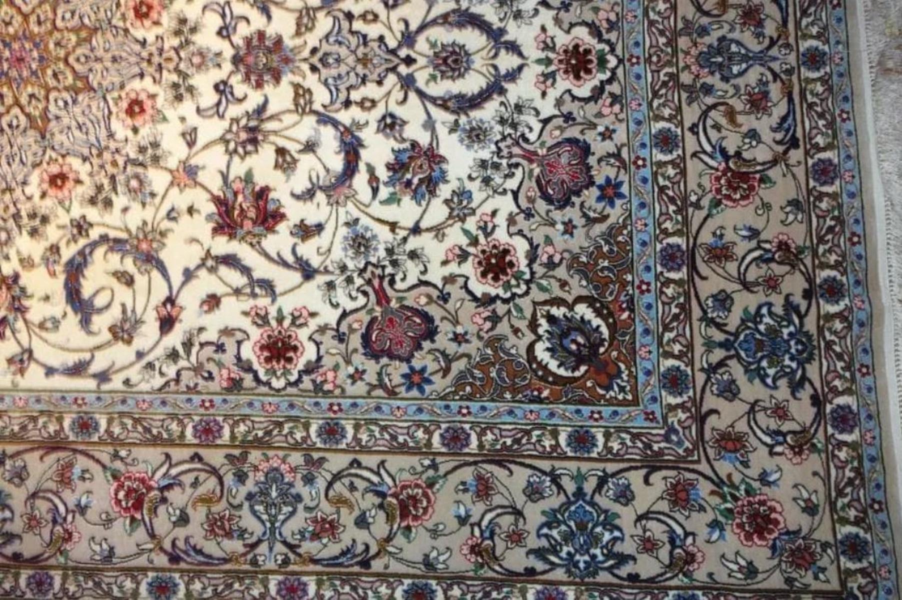 Very fine Persian Rug Isfahan 600 Knots per inch, Size 7.6 x 5 Isfahan Iran Davari Wool and Silk with a Silk Foundation. Around 3,000,000 knots tied by hand one by one. It takes 2 years to complete this piece of art.